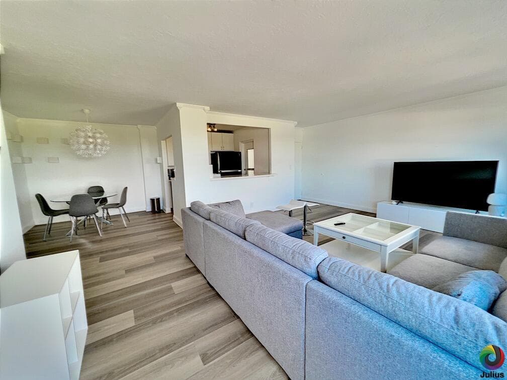2555 NE 11th Street 809, Fort Lauderdale, FL 33304 14