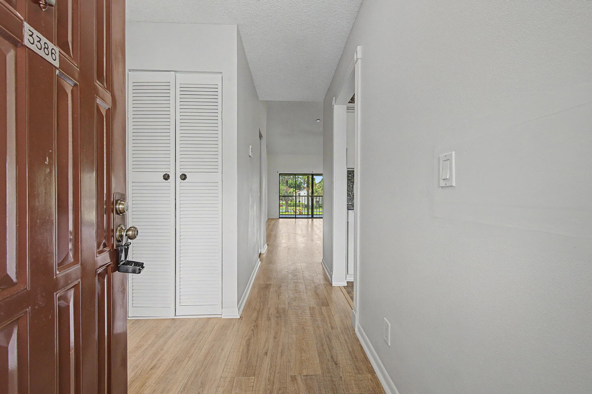 3386 Lucerne Park Drive, Greenacres, FL 33467 4