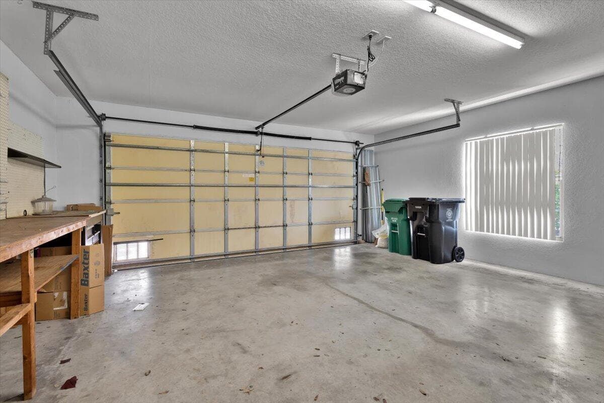 10882 SW Dardanelle Drive, FL 34987 39