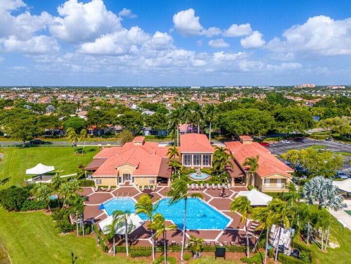 2570 SE 4th Place, Homestead, FL 33033 51