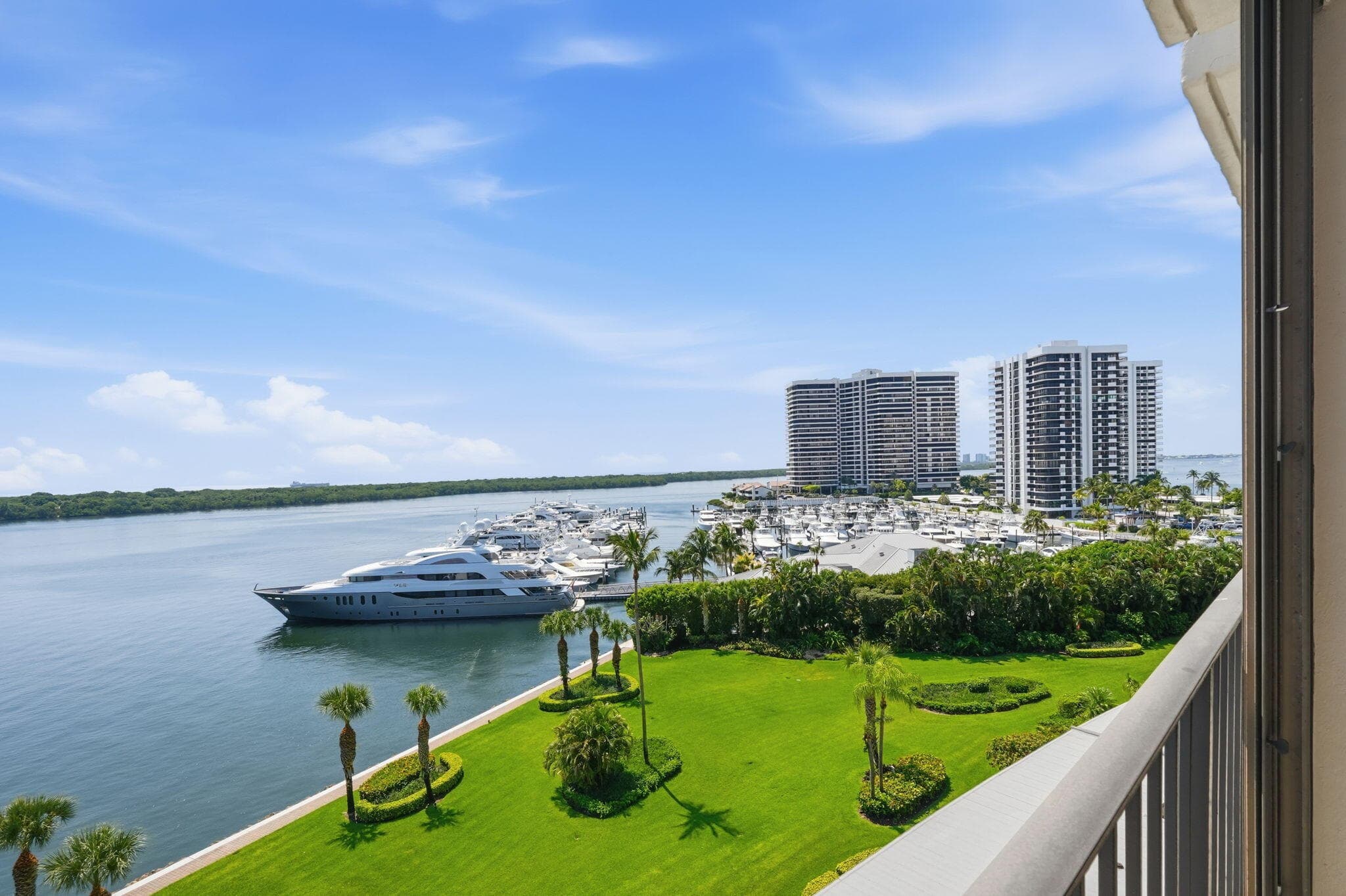 124 Lakeshore Drive 8280, North Palm Beach, FL 33408 5