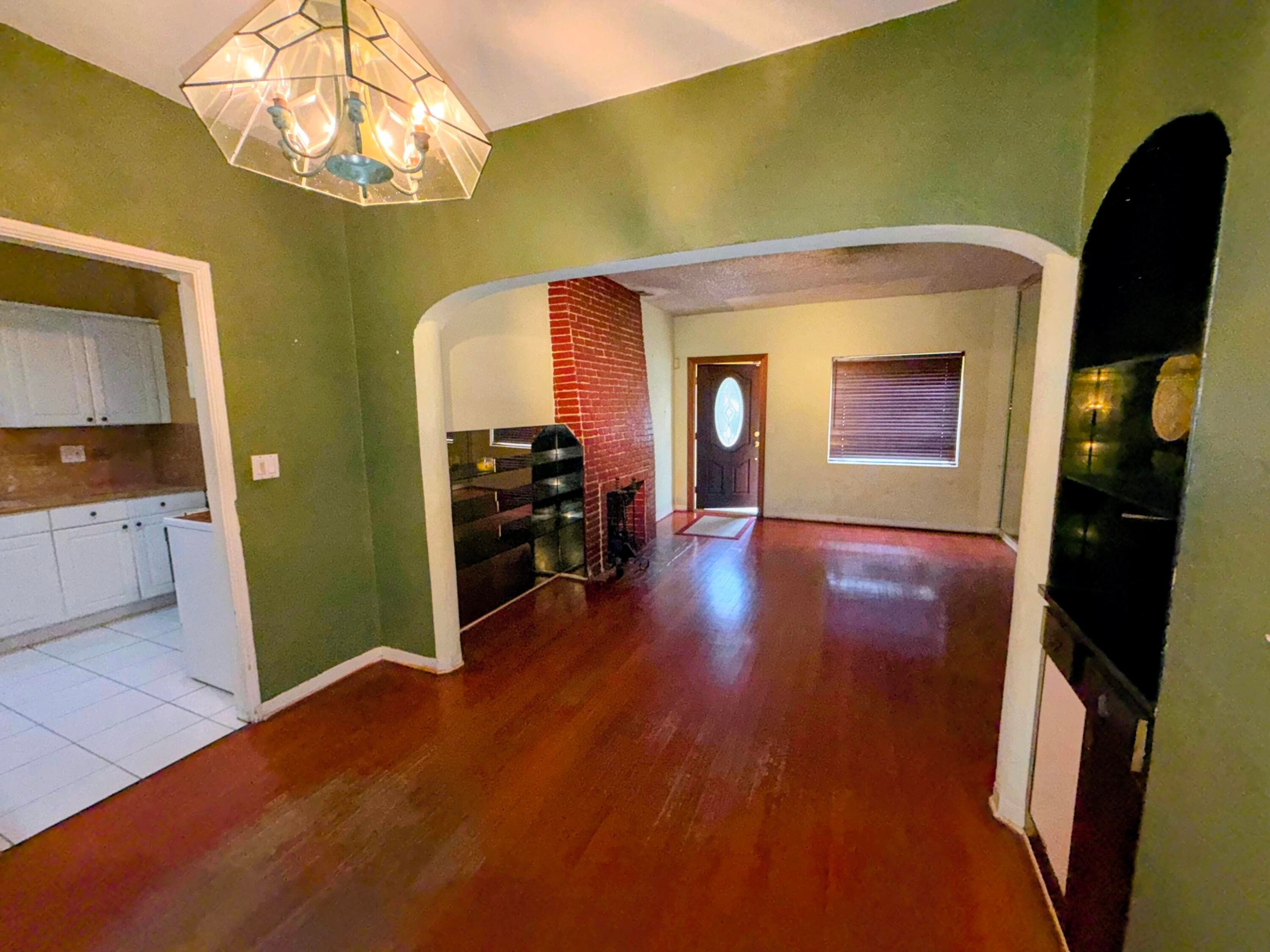 424 NE 72nd Street, Miami, FL 33138 5