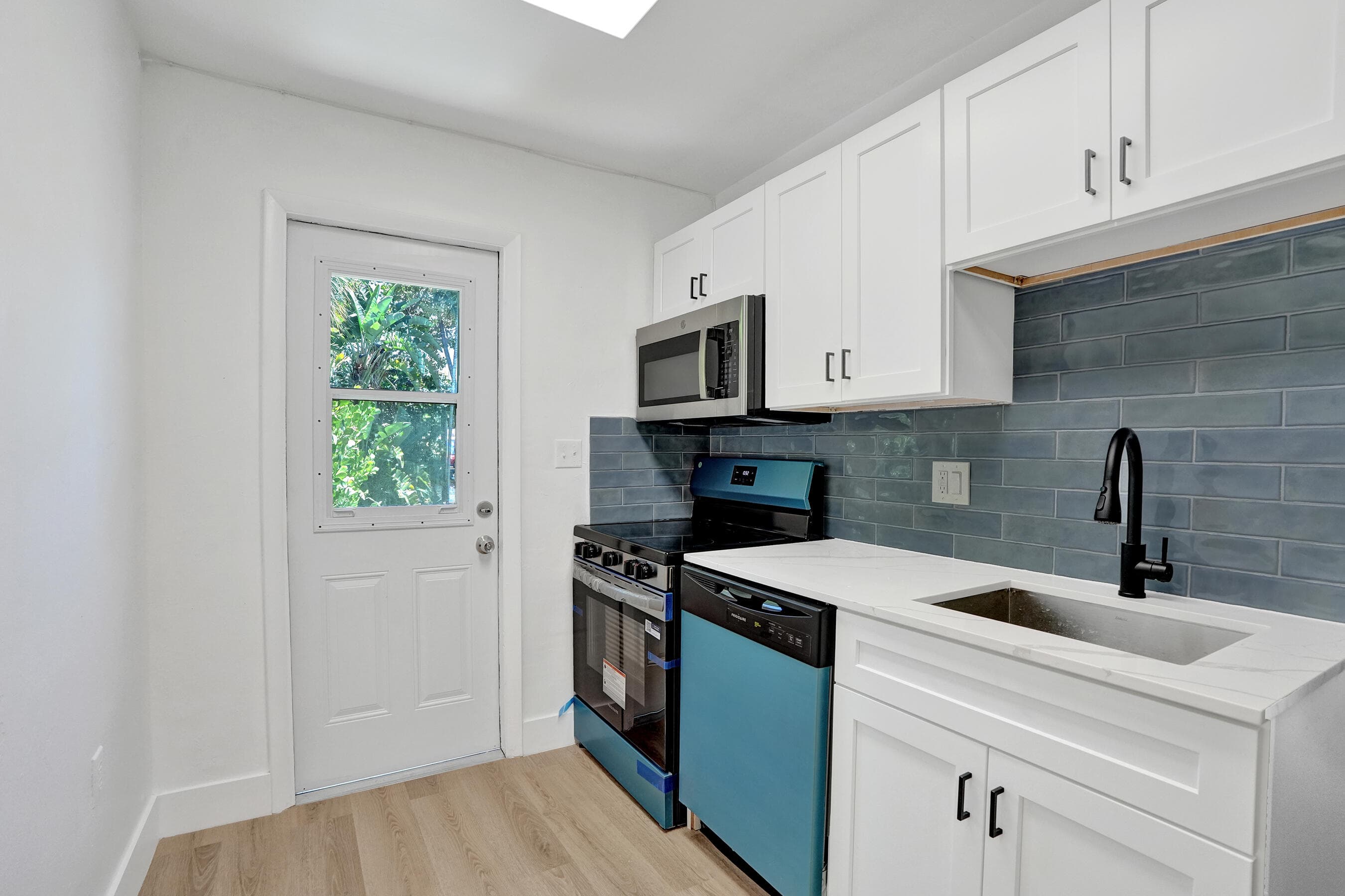 2018 NE 15th Street, Fort Lauderdale, FL 33304 7