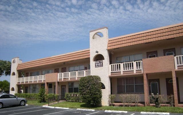 9101 Sunrise Lakes Boulevard 206, Sunrise, FL 33322 2