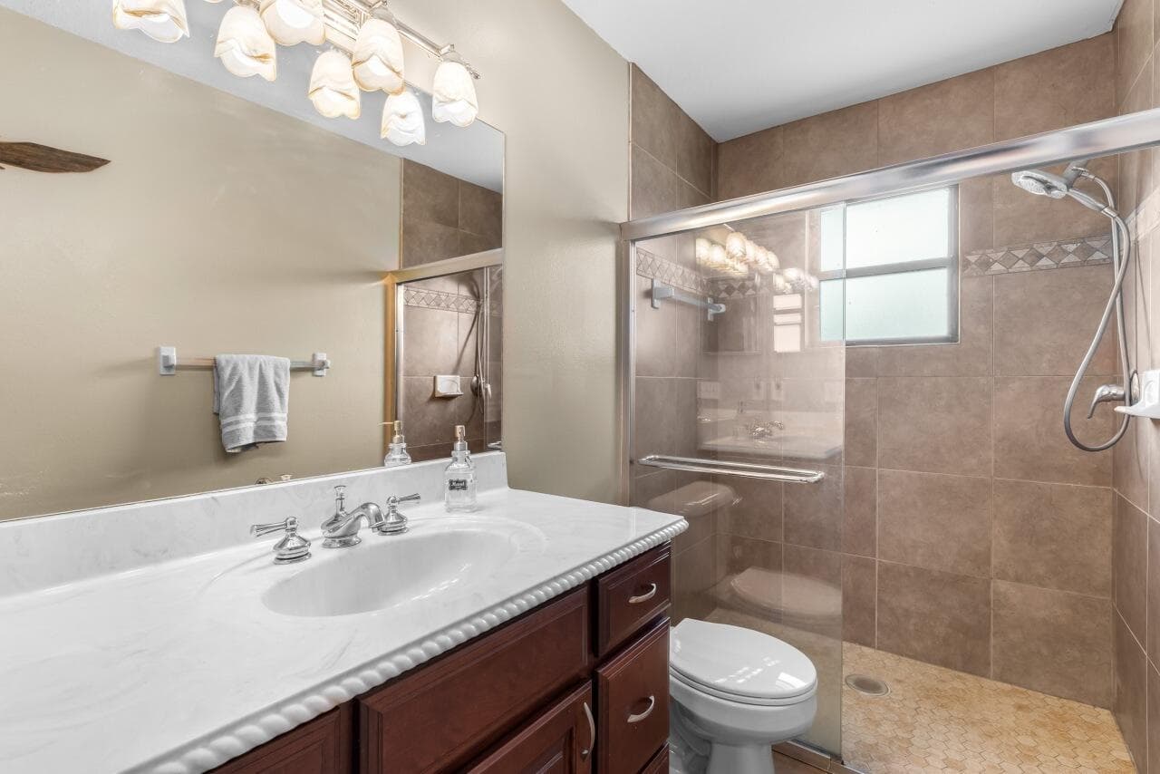 1636 NE Darlich Avenue, Jensen Beach, FL 34957 27