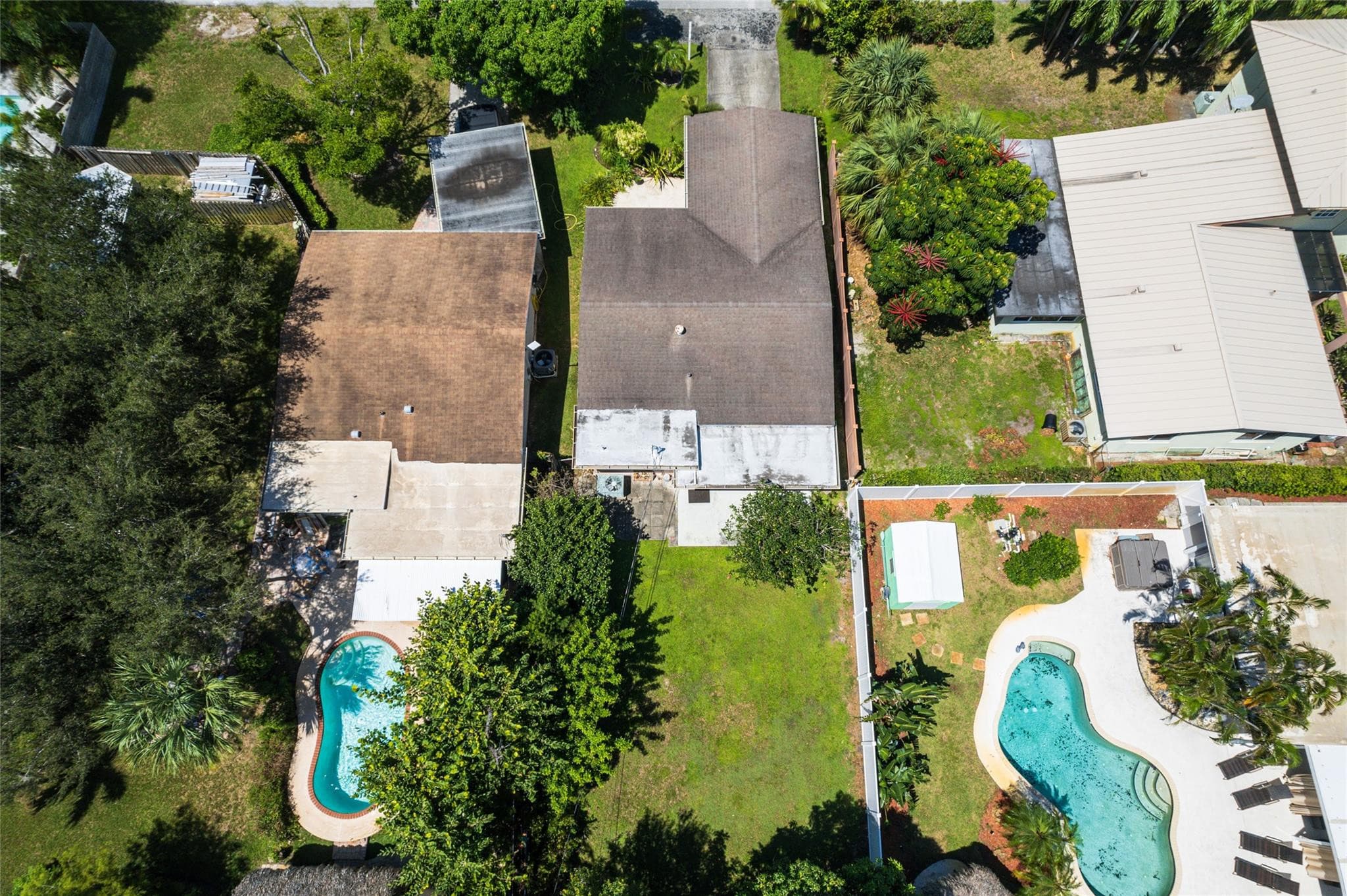 1676 NE 40th Street, Oakland Park, FL 33334 21
