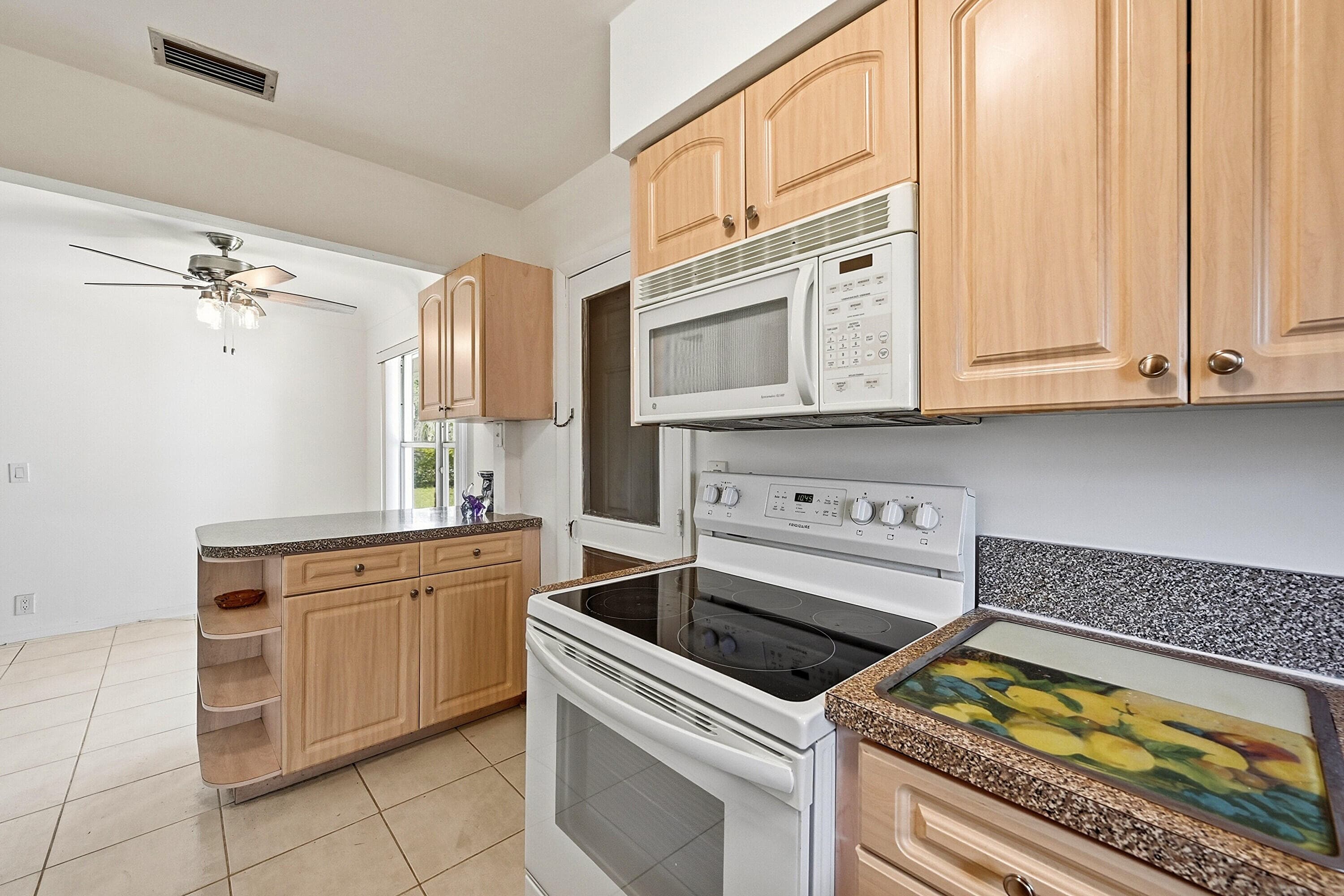 1716 N 25th Avenue, Hollywood, FL 33020 8