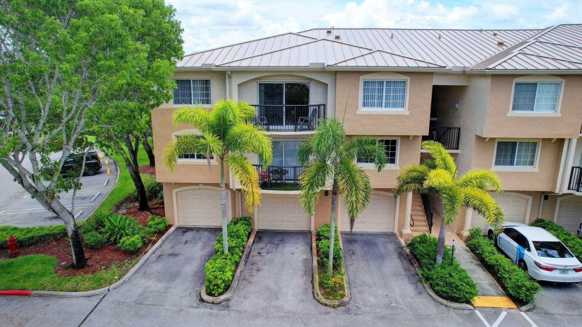 300 Crestwood Court N 307, Royal Palm Beach, FL 33411 23