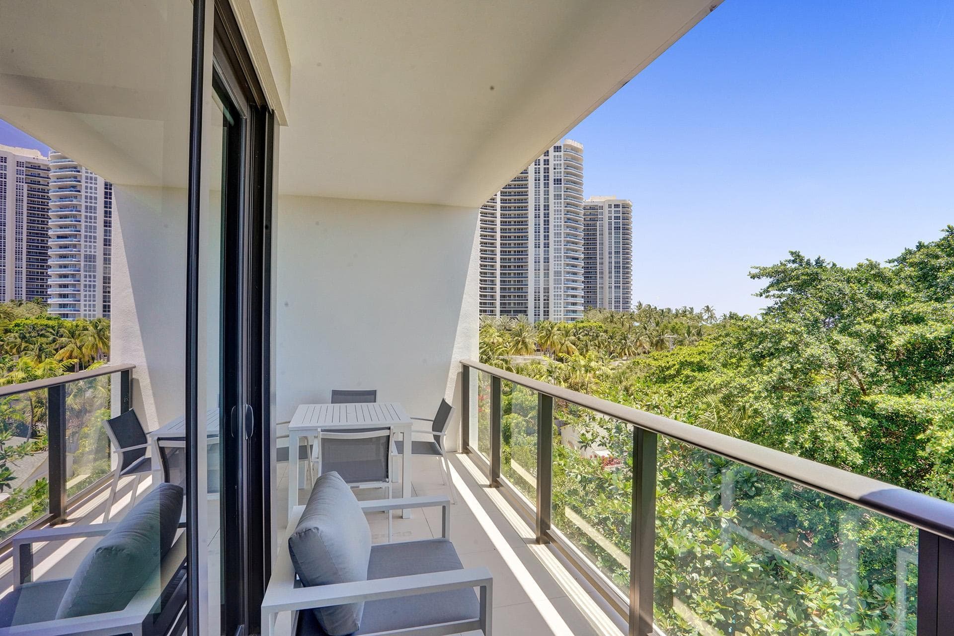 3040 N Ocean Boulevard N205, Fort Lauderdale, FL 33308 14