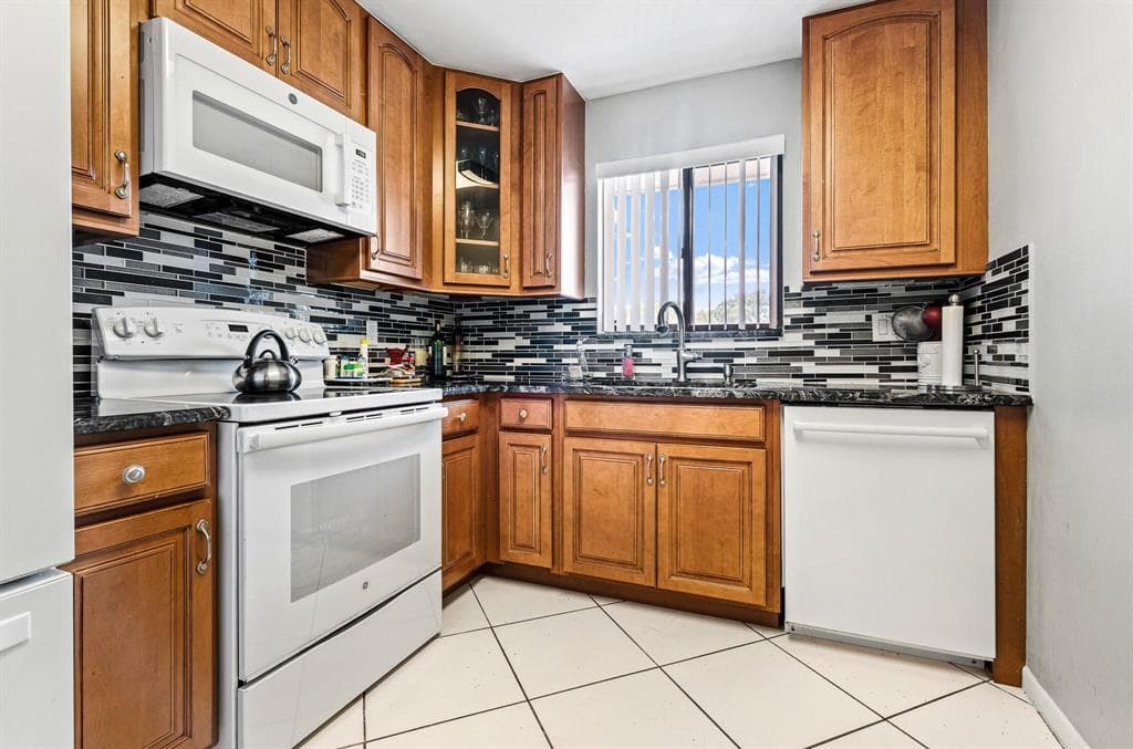 7442 Ashmont Circle 203, Tamarac, FL 33321 4
