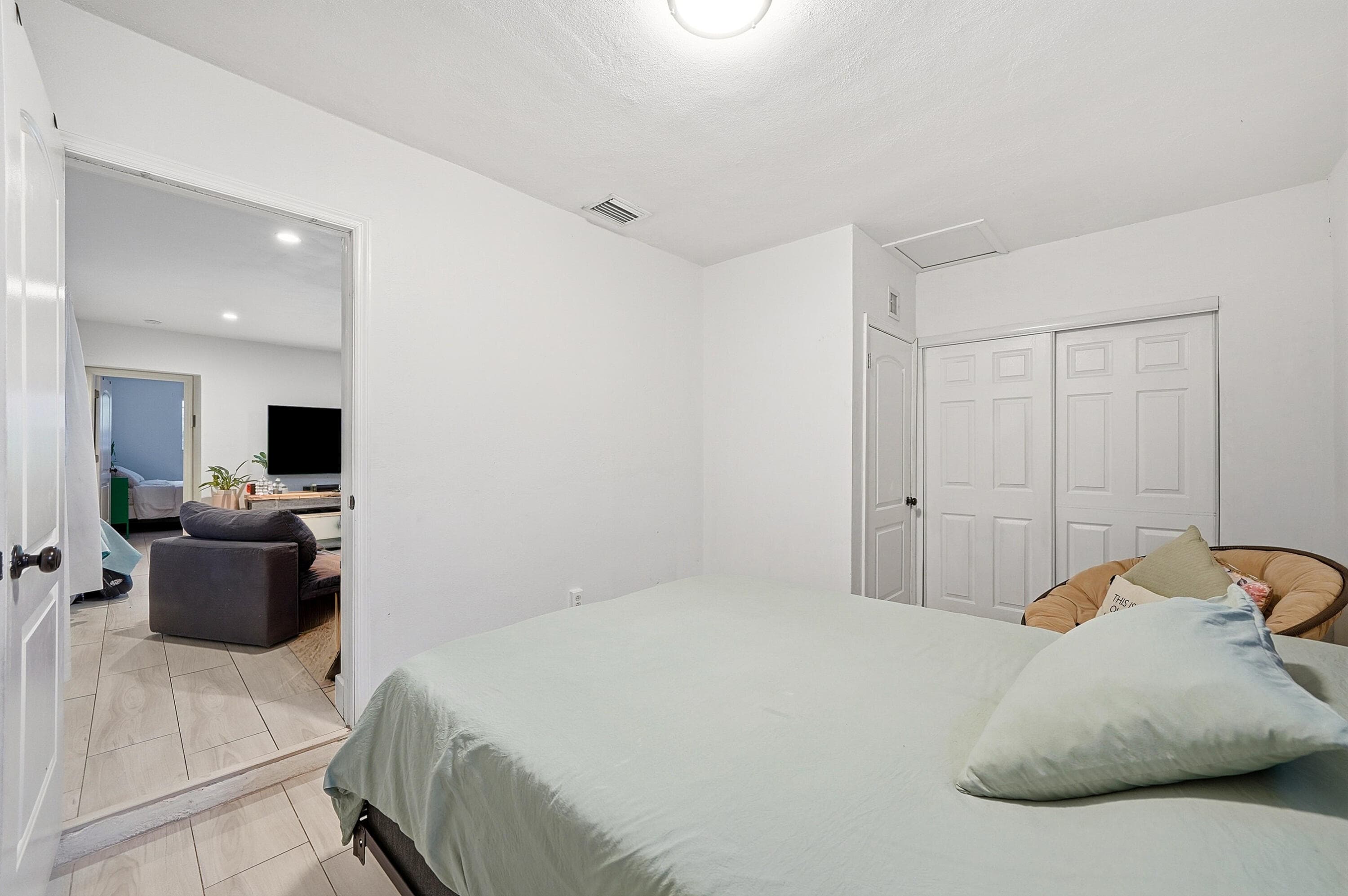 1208 N 31st Avenue, Hollywood, FL 33021 22