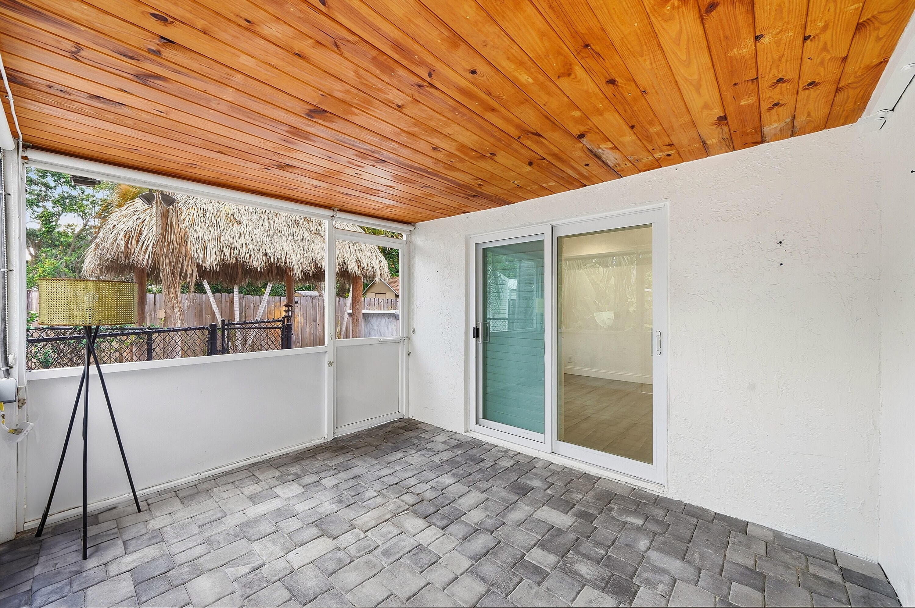 1777 NE 17th Street, Fort Lauderdale, FL 33305 34