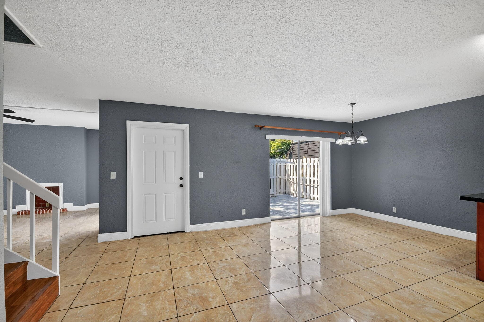 320 Woodland Road, Palm Springs, FL 33461 8