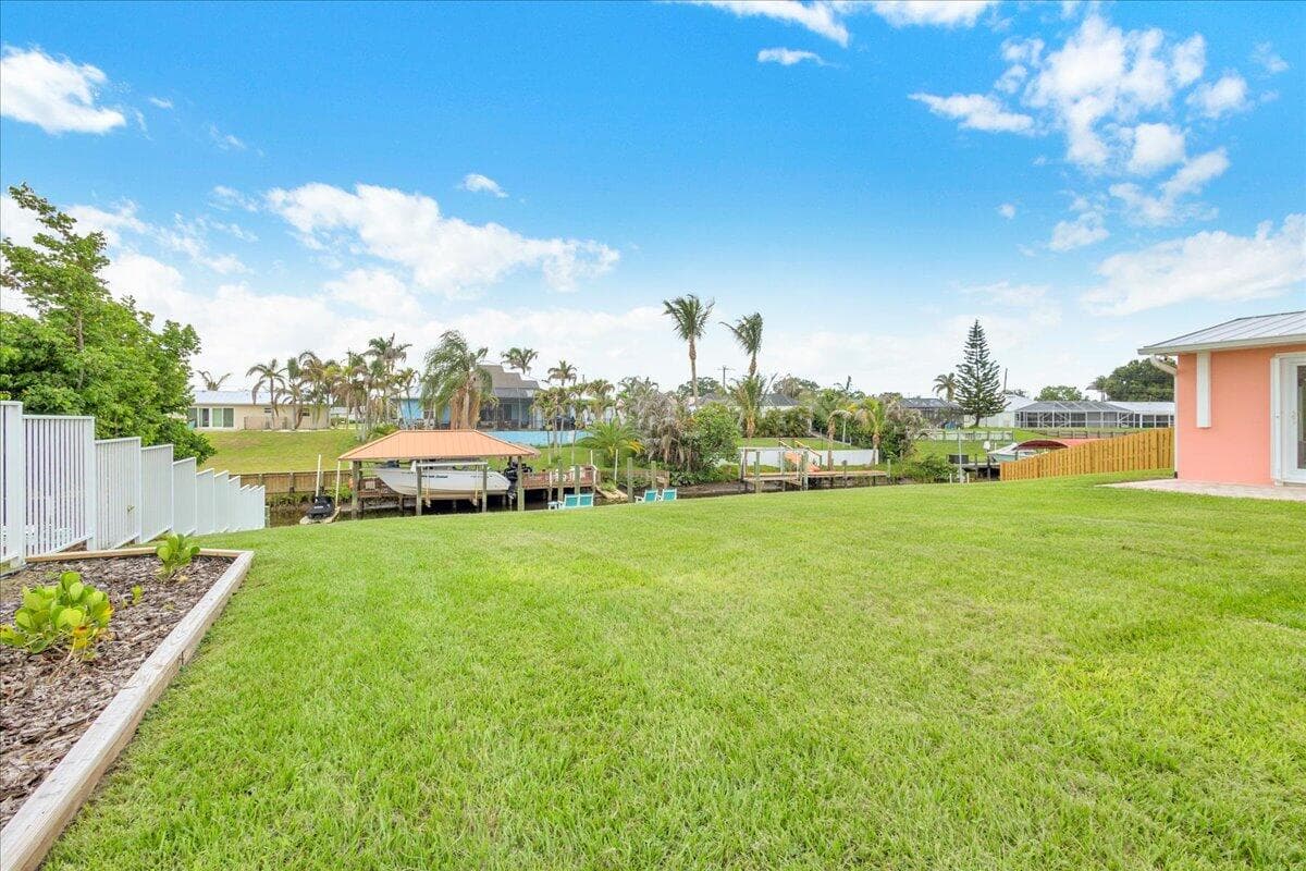 611 SE Harborview Drive, Port St. Lucie, FL 34983 82