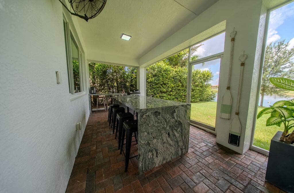 163 Bella Vista Way, Royal Palm Beach, FL 33411 37