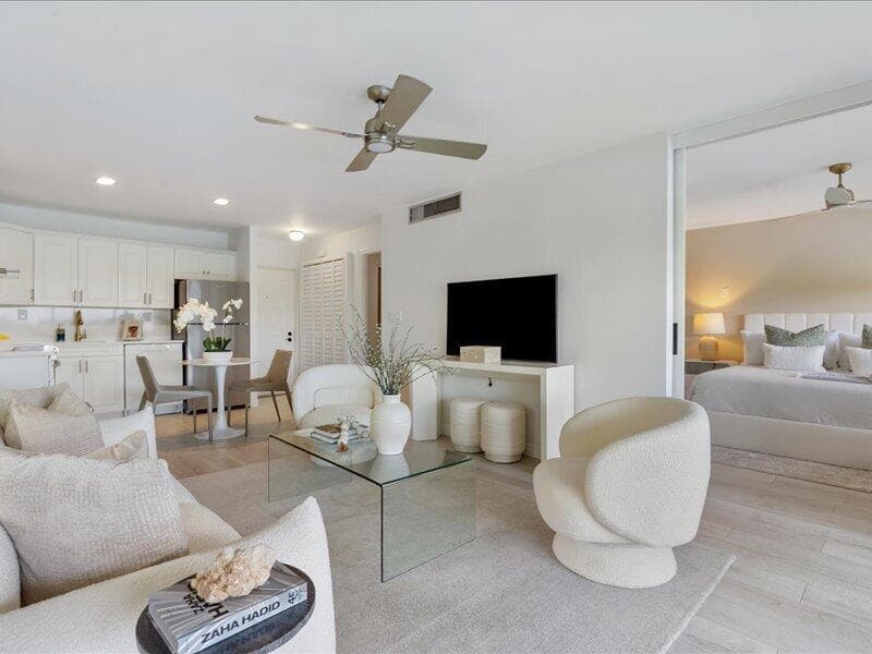 551 Greensward Lane 204-d, Delray Beach, FL 33445 4