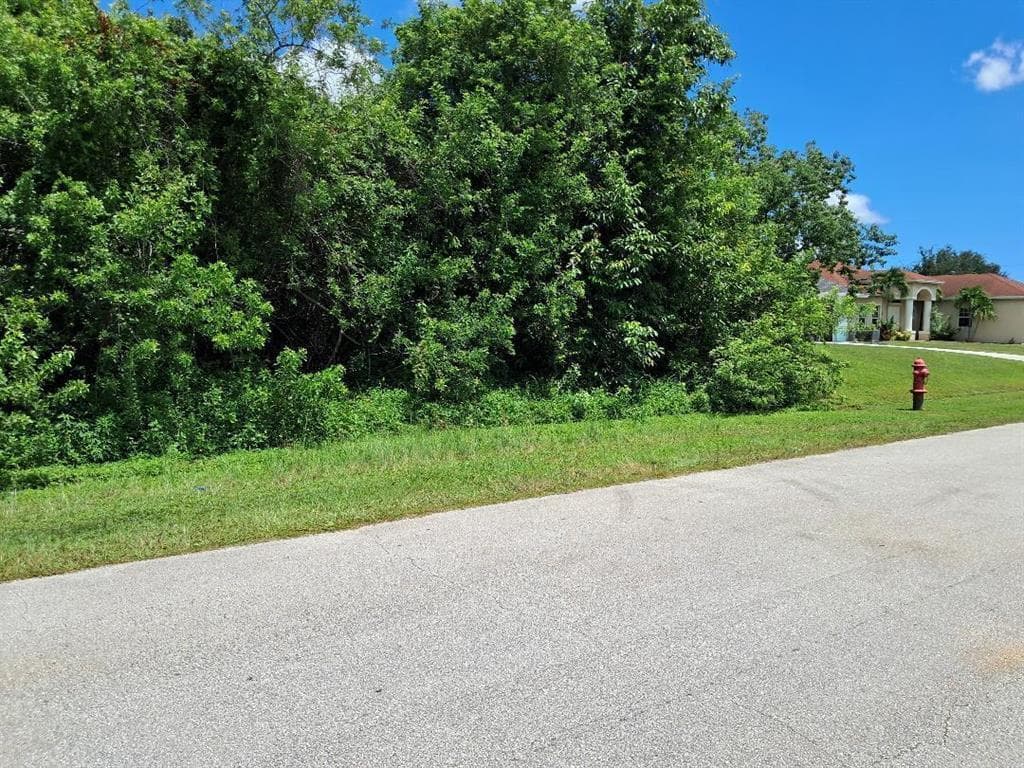 1081 SW Dartmouth Avenue SW, Port St. Lucie, FL 34953 2