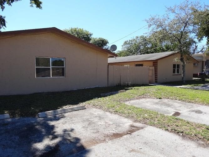 2400 NW 21st Street 3, Fort Lauderdale, FL 33311 5