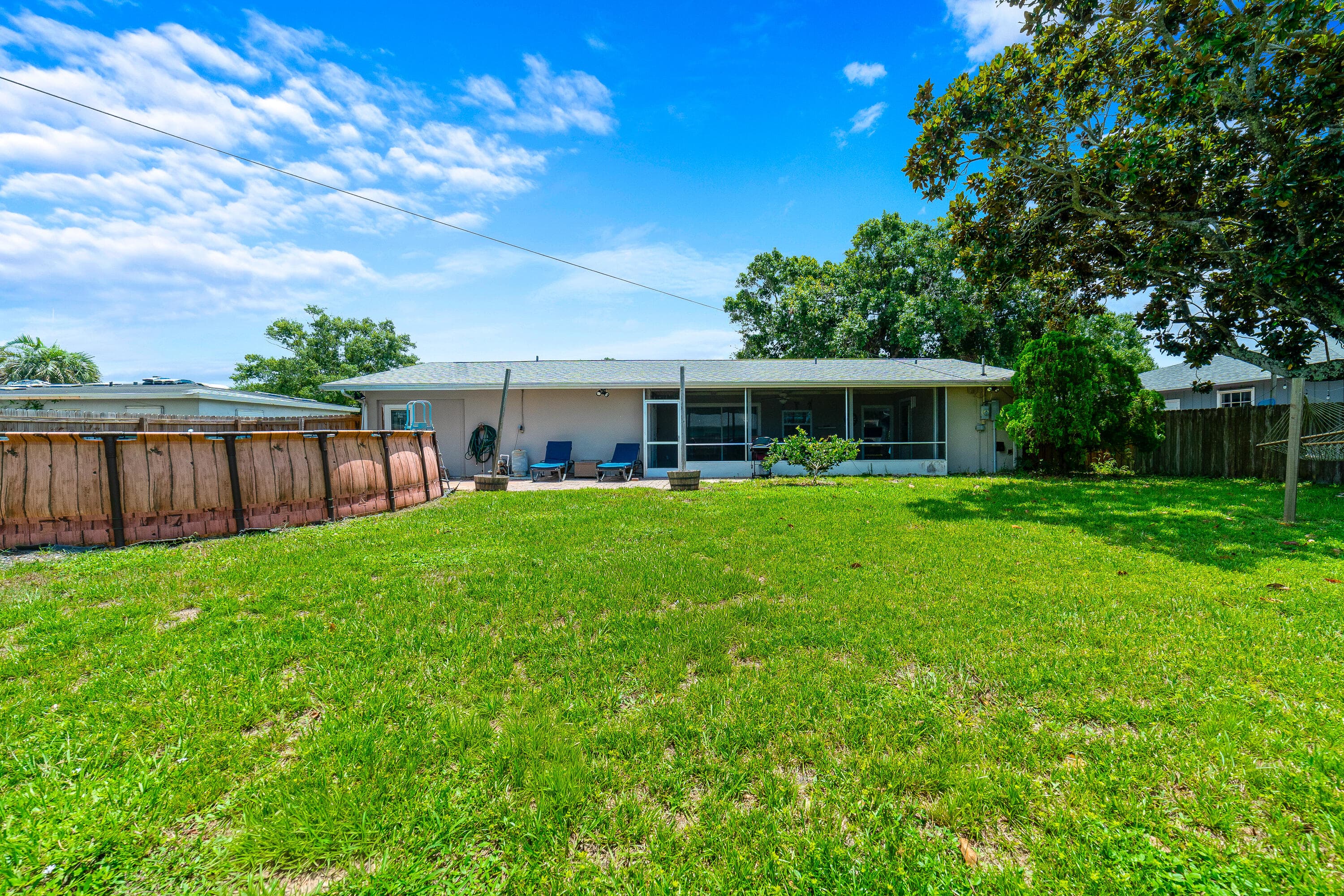 542 Saunders Street, Sebastian, FL 32958 23