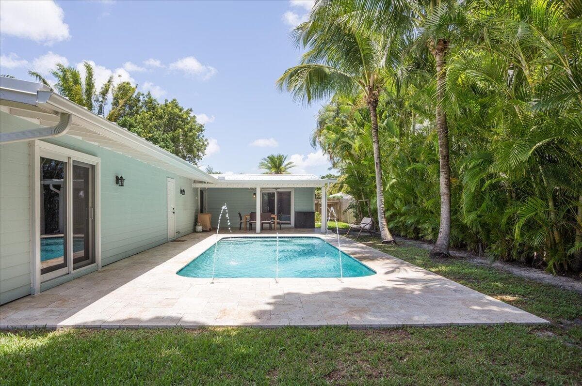 1110 SW 15th Street, Boca Raton, FL 33486 33
