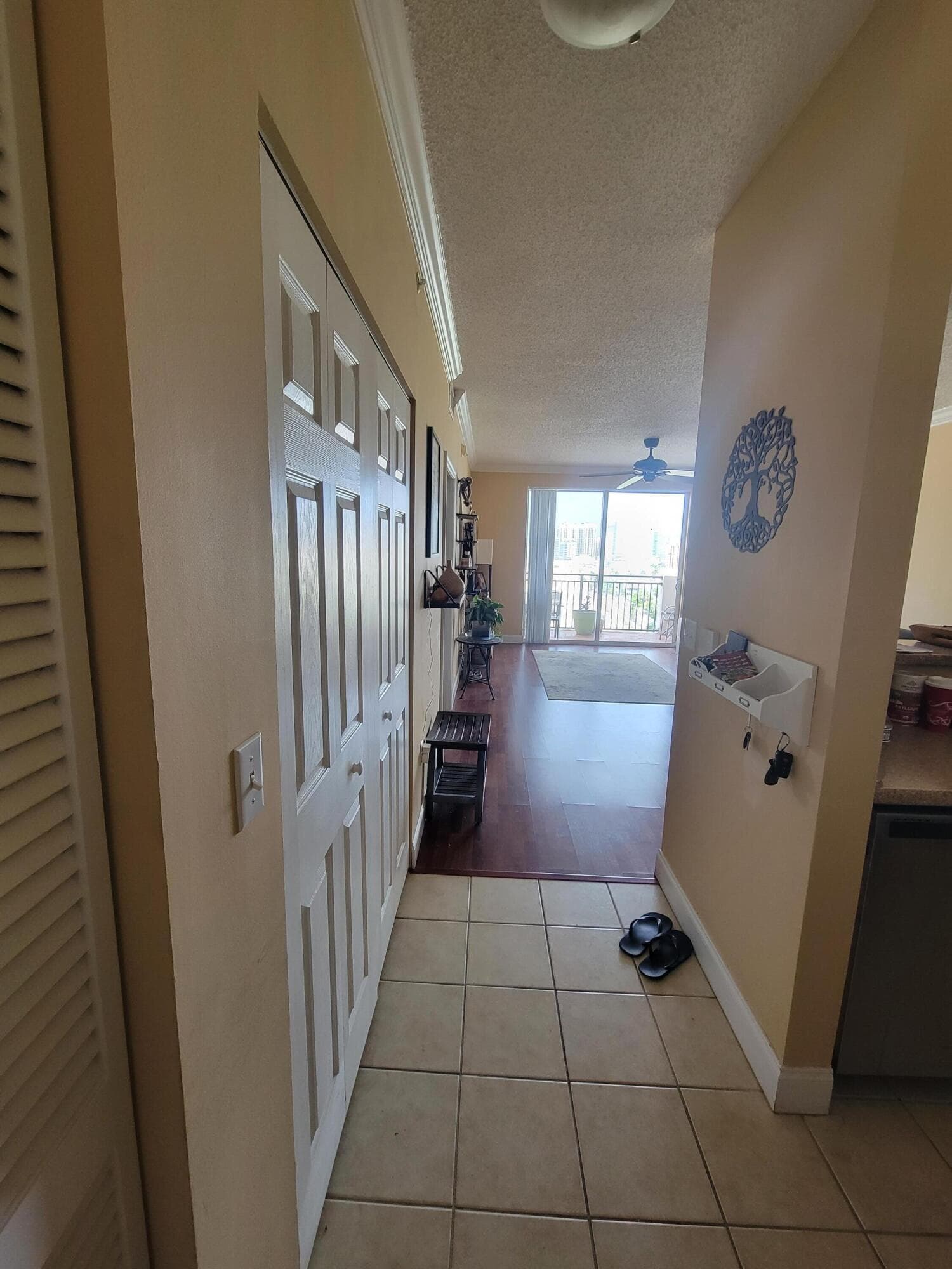 616 Clearwater Park Road 1207, West Palm Beach, FL 33401 18