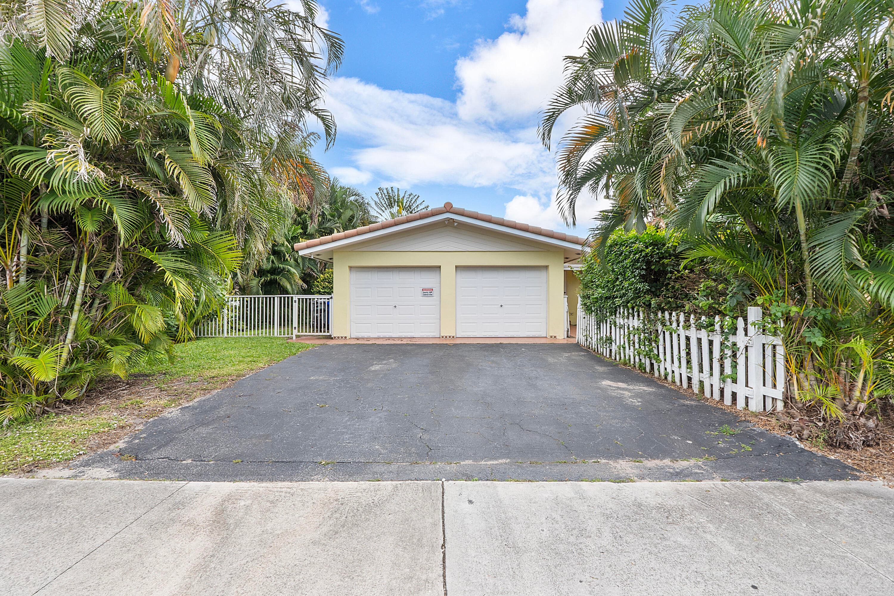700 NE 26th Avenue, Pompano Beach, FL 33062 49