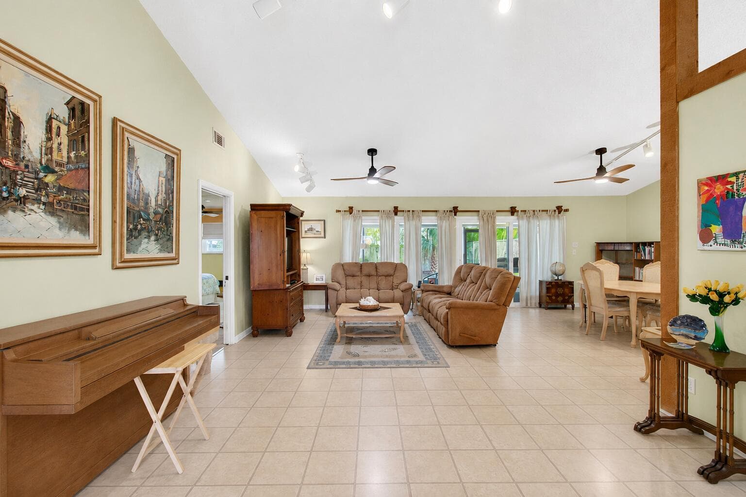 2400 SW 19th Avenue, Boynton Beach, FL 33426 3