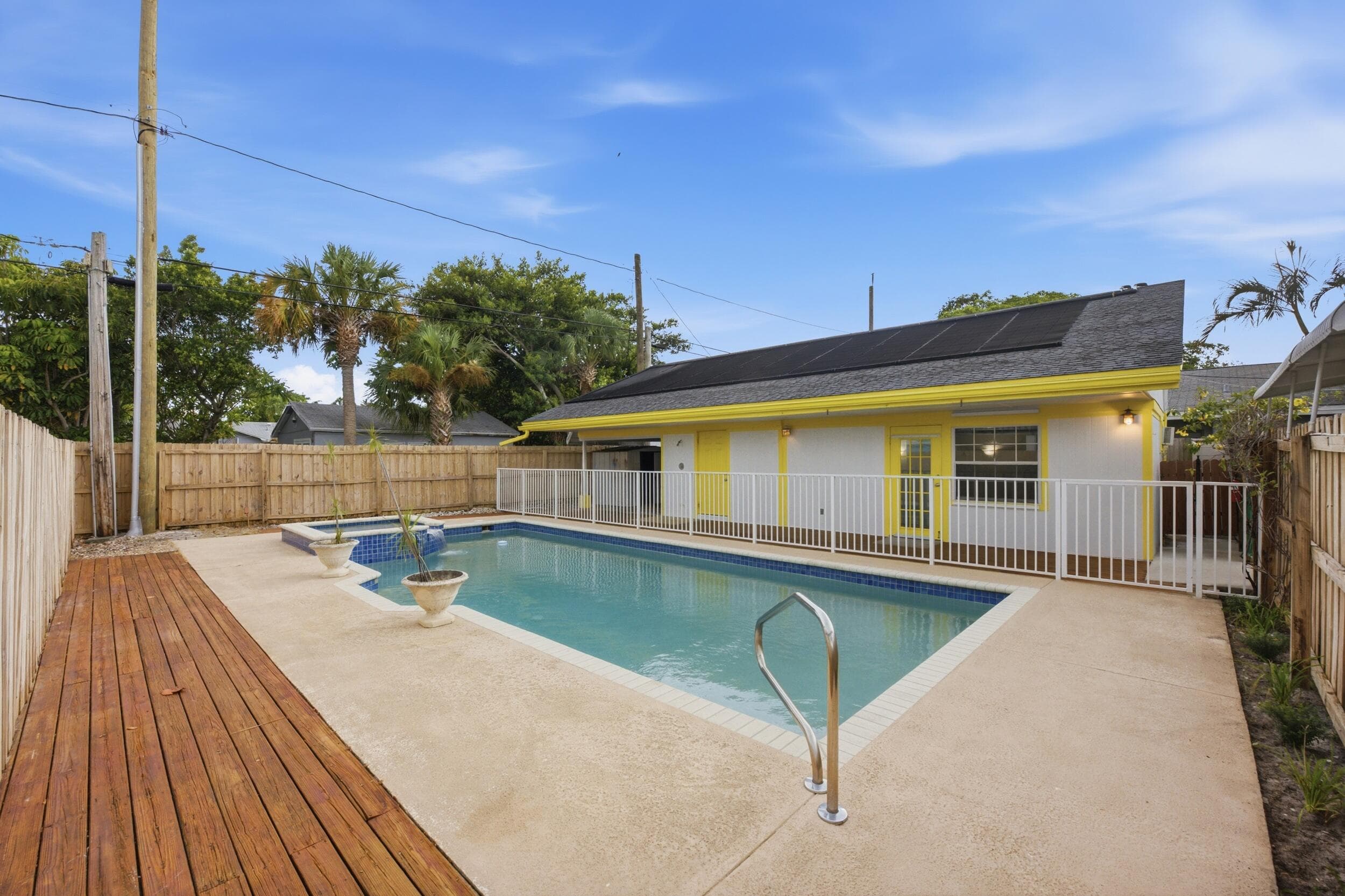 1021 S N Street, Lake Worth Beach, FL 33460 51