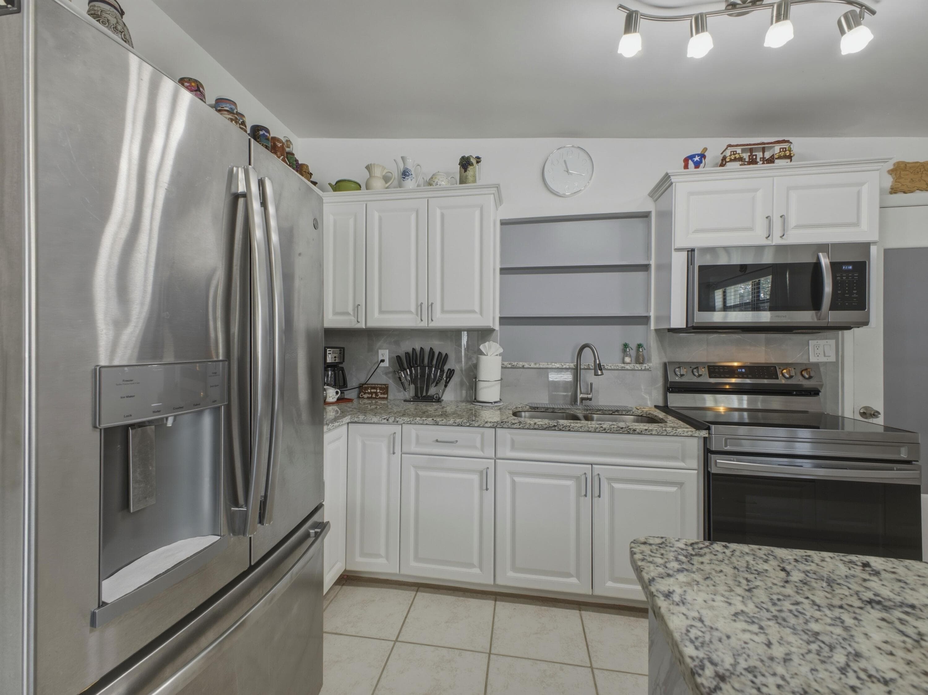 754 Hibiscus Drive, Royal Palm Beach, FL 33411 16