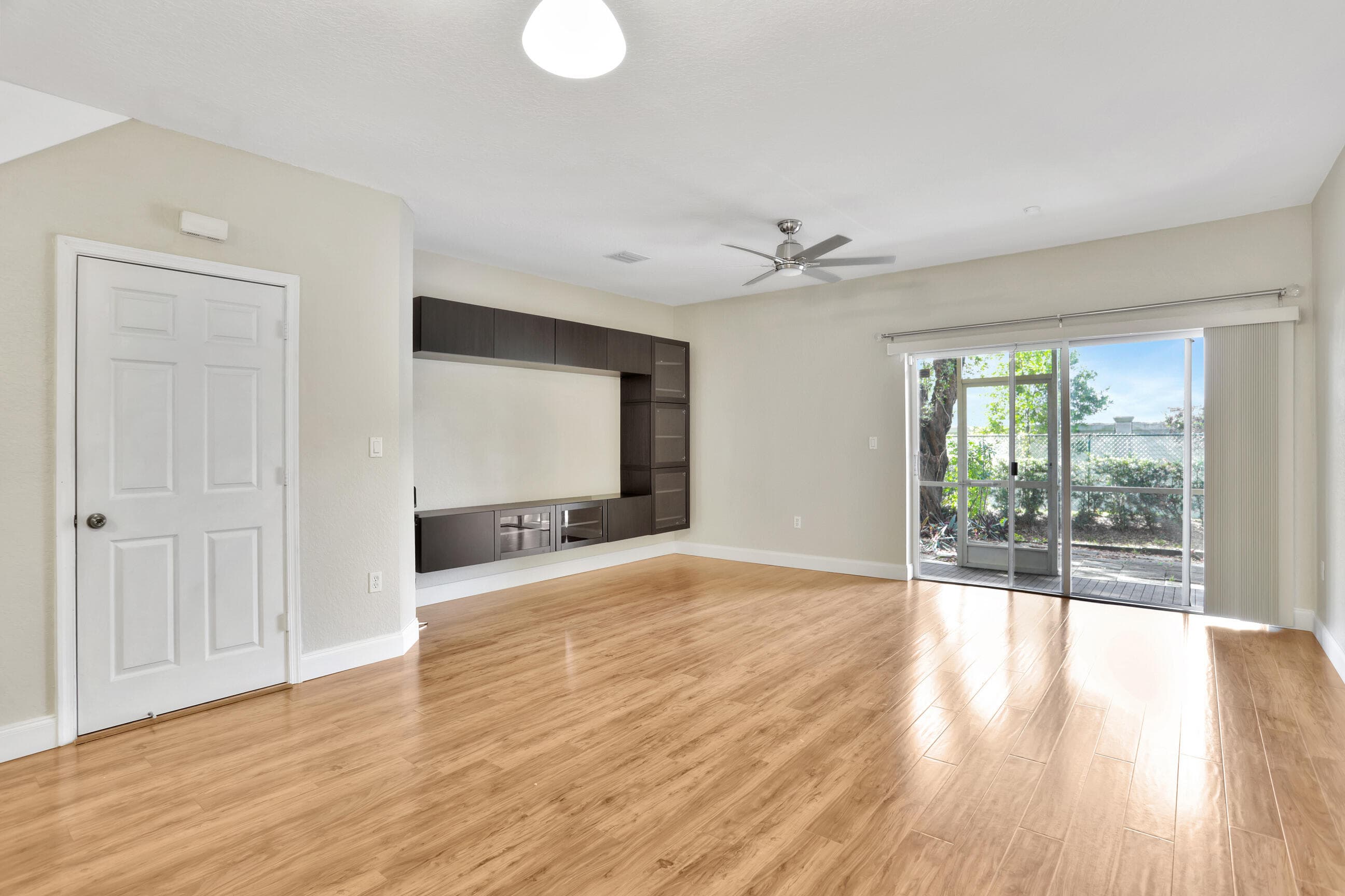 6527 Catalina Lane, Tamarac, FL 33321 11