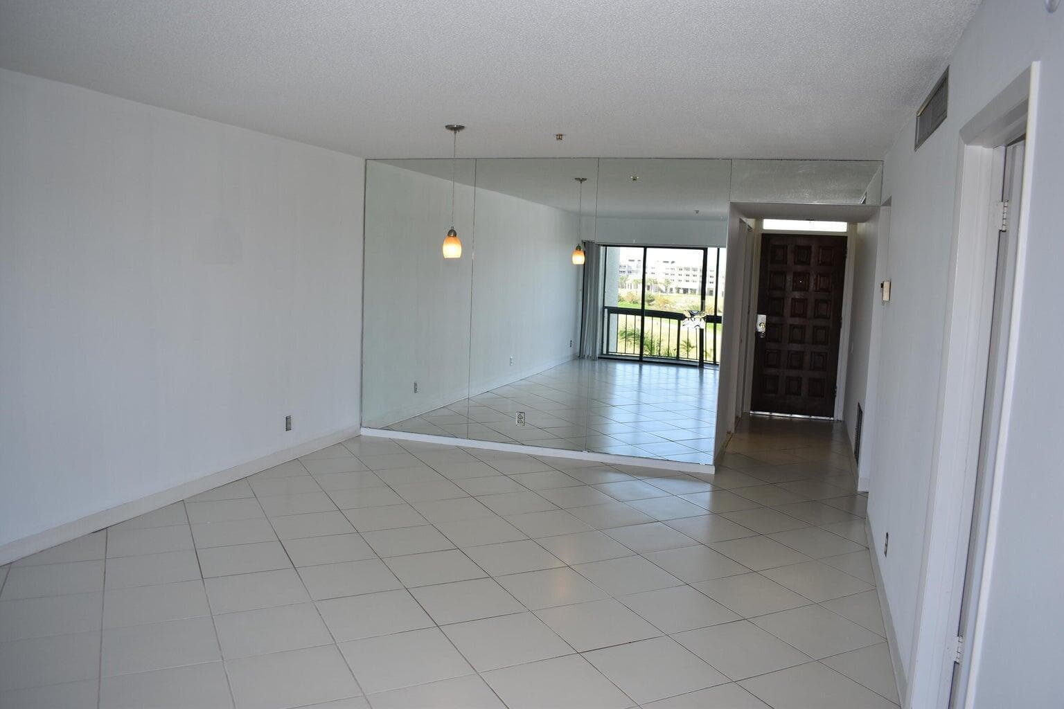 3000 Presidential Way 503, West Palm Beach, FL 33401 3
