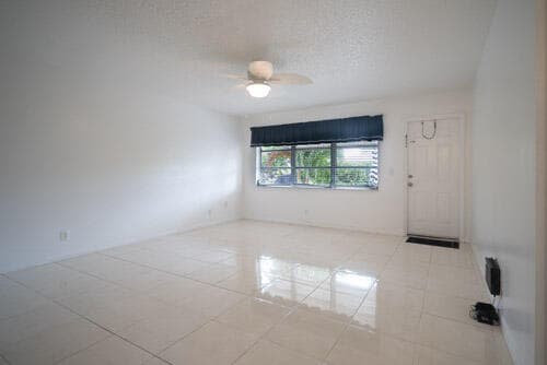 235 NW 46th Avenue B, Delray Beach, FL 33445 8