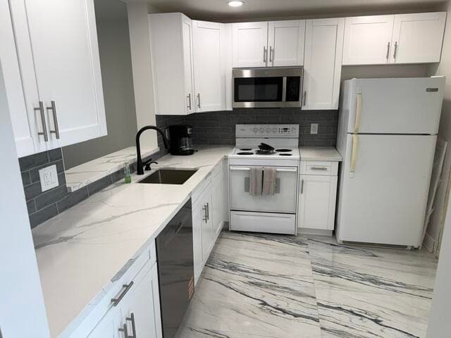 205 SE 11th Terrace 405, Dania Beach, FL 33004 3