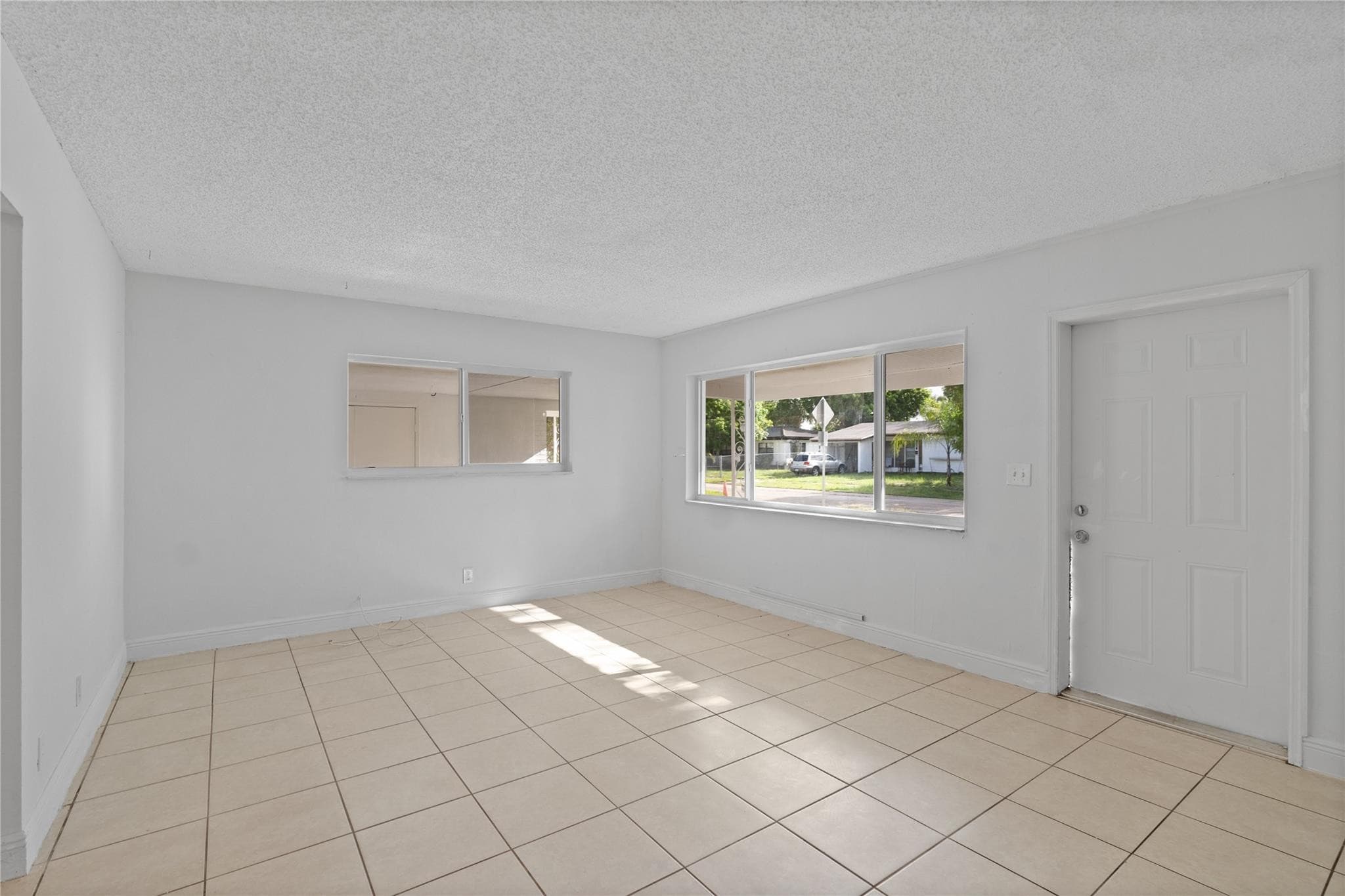 2001 NW 14th Avenue, Fort Lauderdale, FL 33311 11