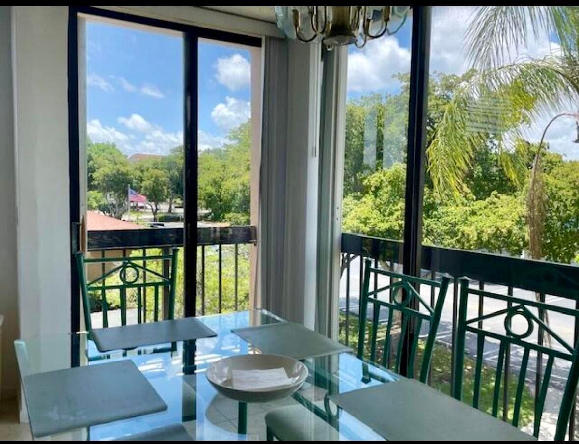 600 Egret Circle 7305, Delray Beach, FL 33444 32
