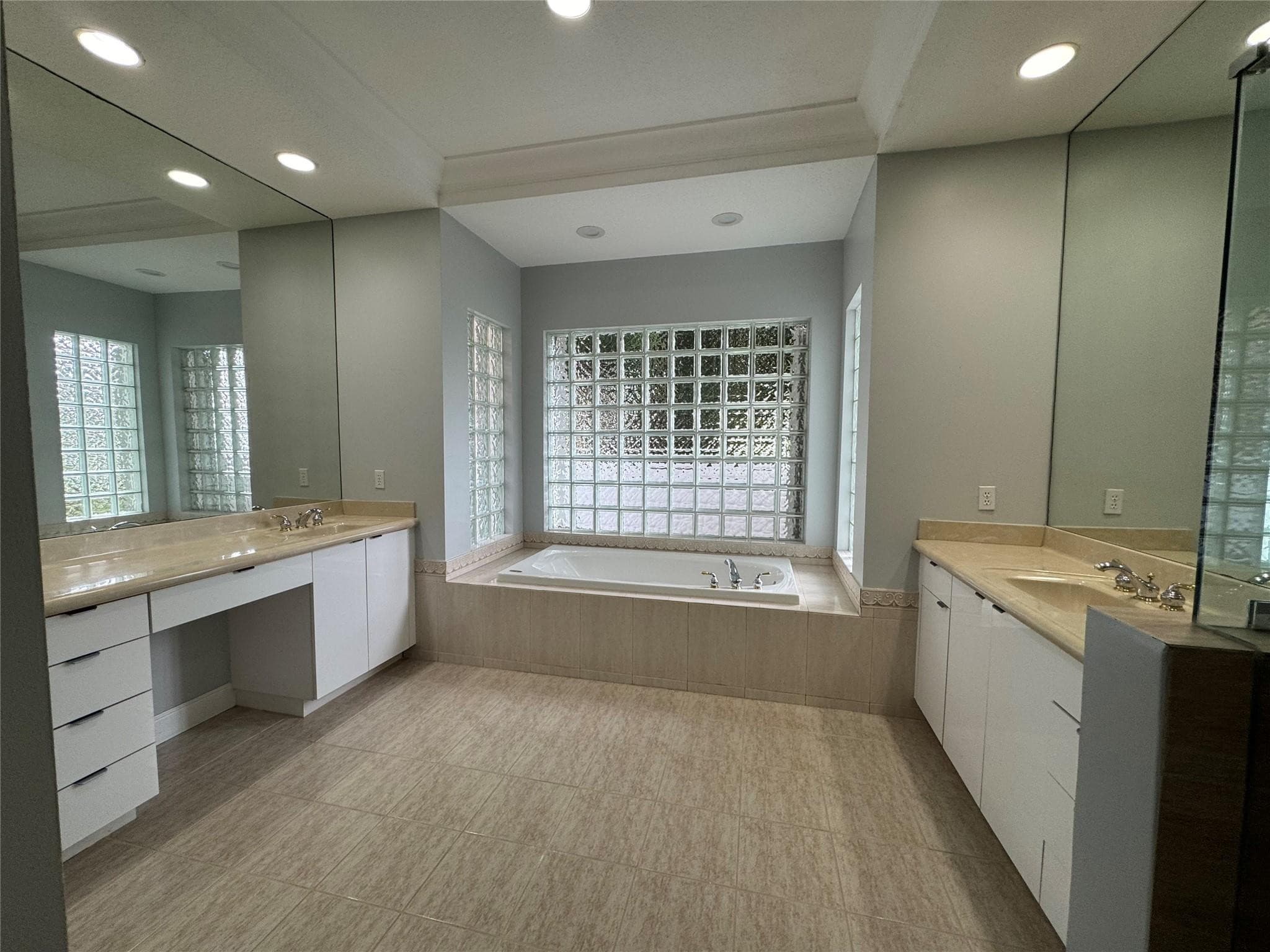 11165 Whitehawk Street, Plantation, FL 33324 17