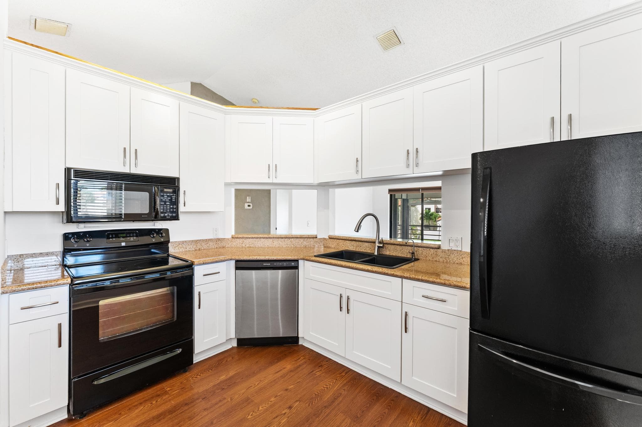 18 Vía De Casas Sur 205, Boynton Beach, FL 33426 11