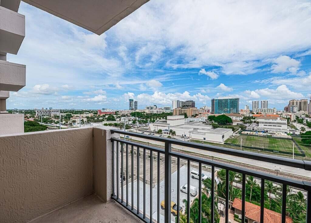 616 Clearwater Park Road 1112, West Palm Beach, FL 33401 28