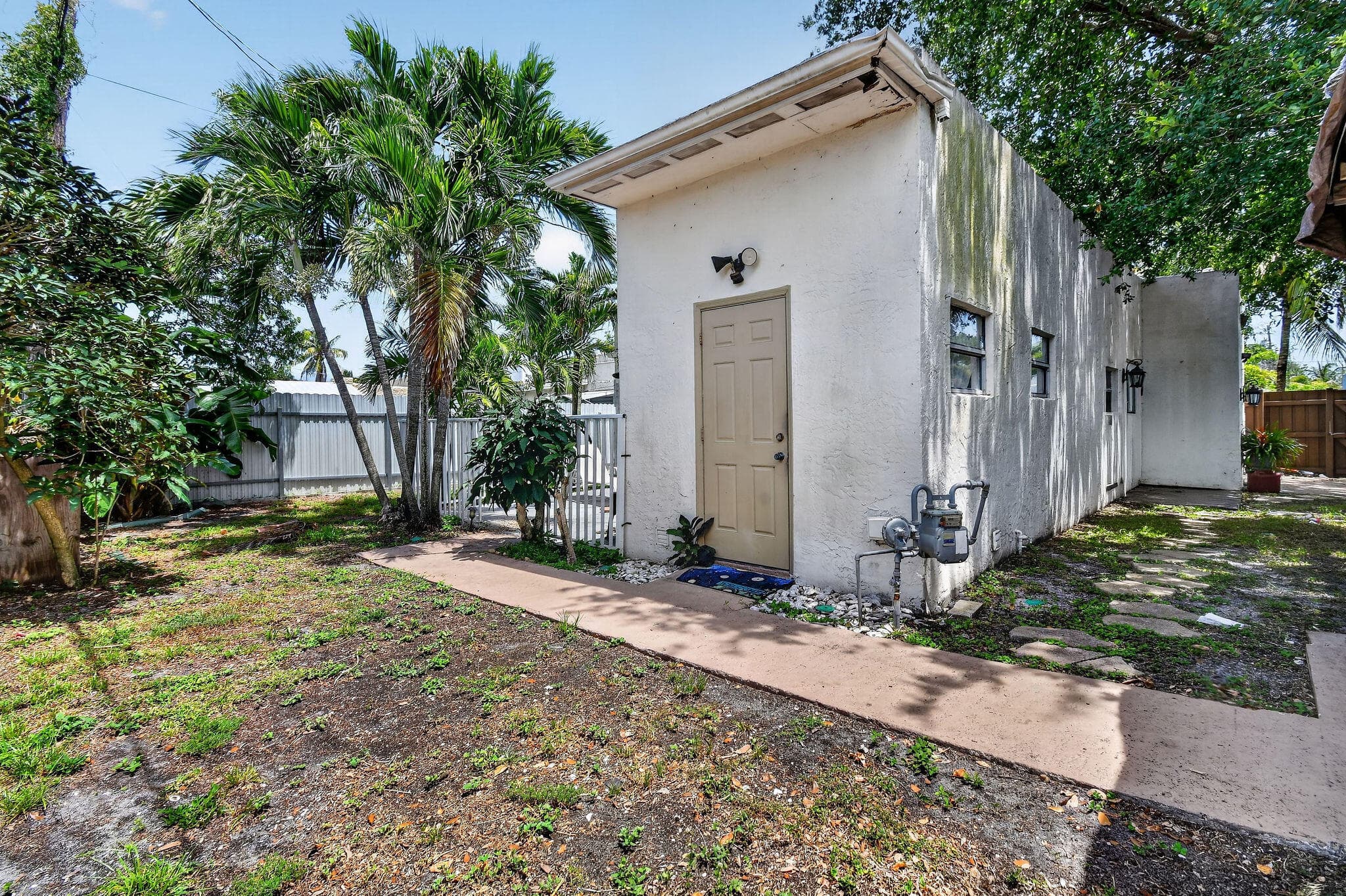1005 Selkirk Street, West Palm Beach, FL 33405 29