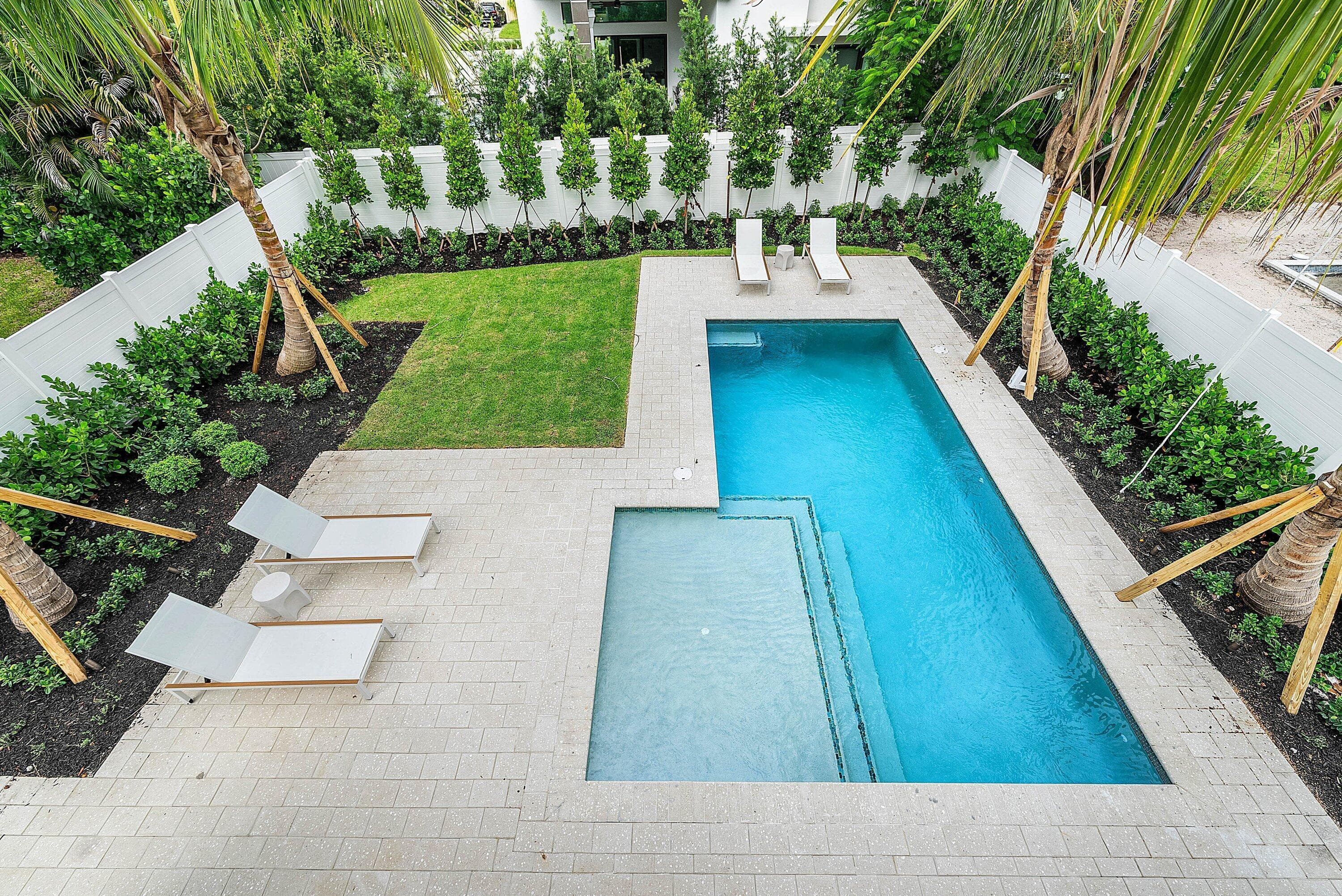 721 Lake Avenue N, Delray Beach, FL 33483 27