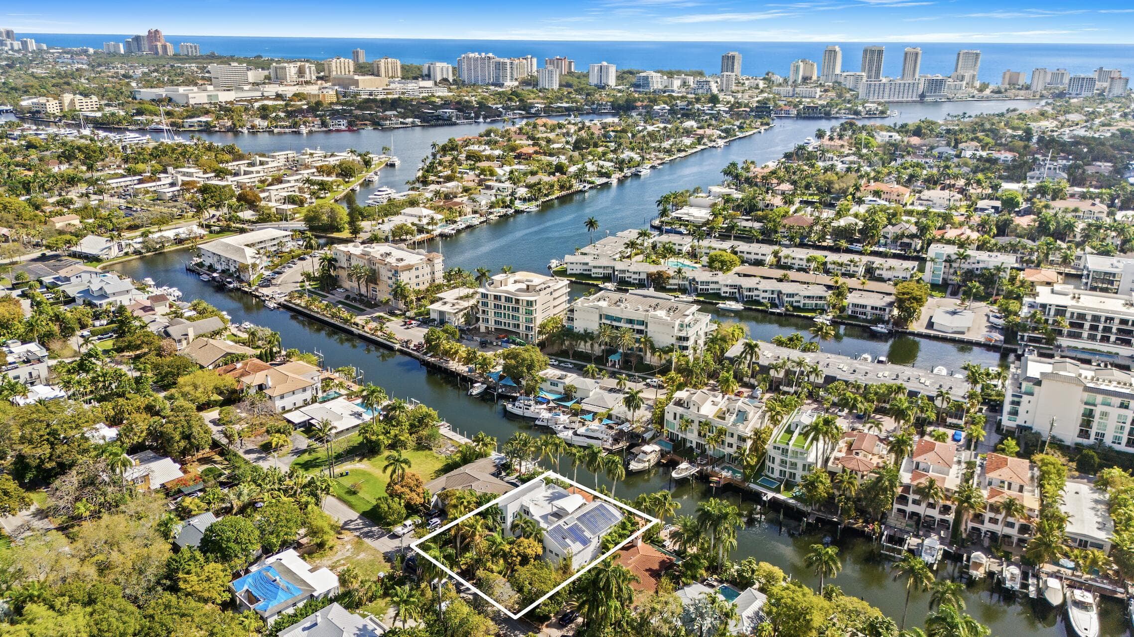 450 Victoria Terrace, Fort Lauderdale, FL 33301 2