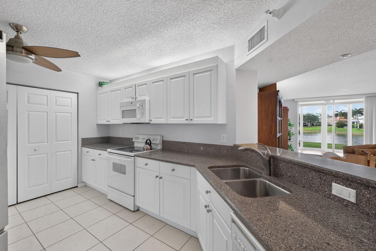 7763 Southampton Terrace 108, Tamarac, FL 33321 12