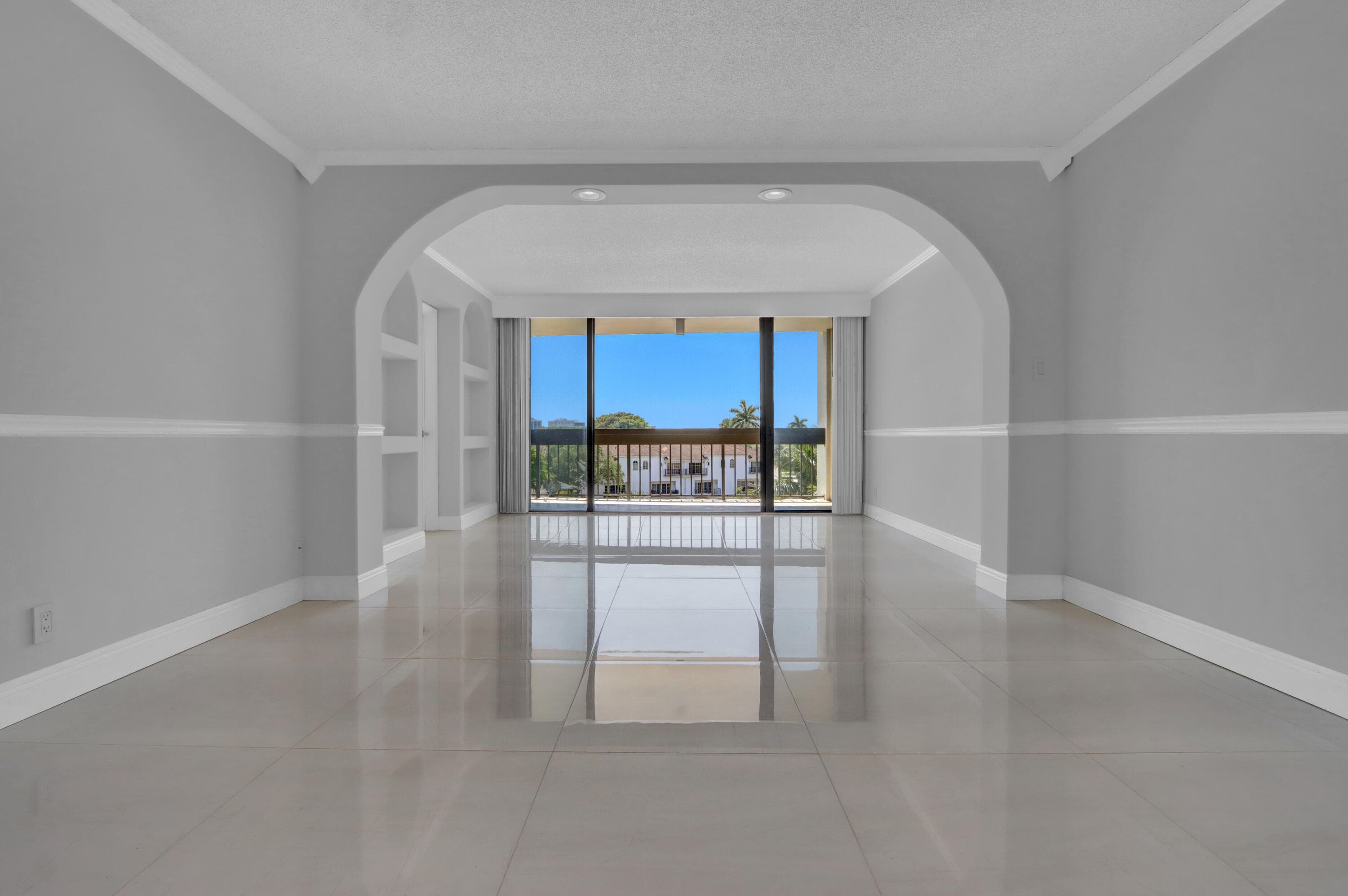 2000 Presidential Way 504, West Palm Beach, FL 33401 15