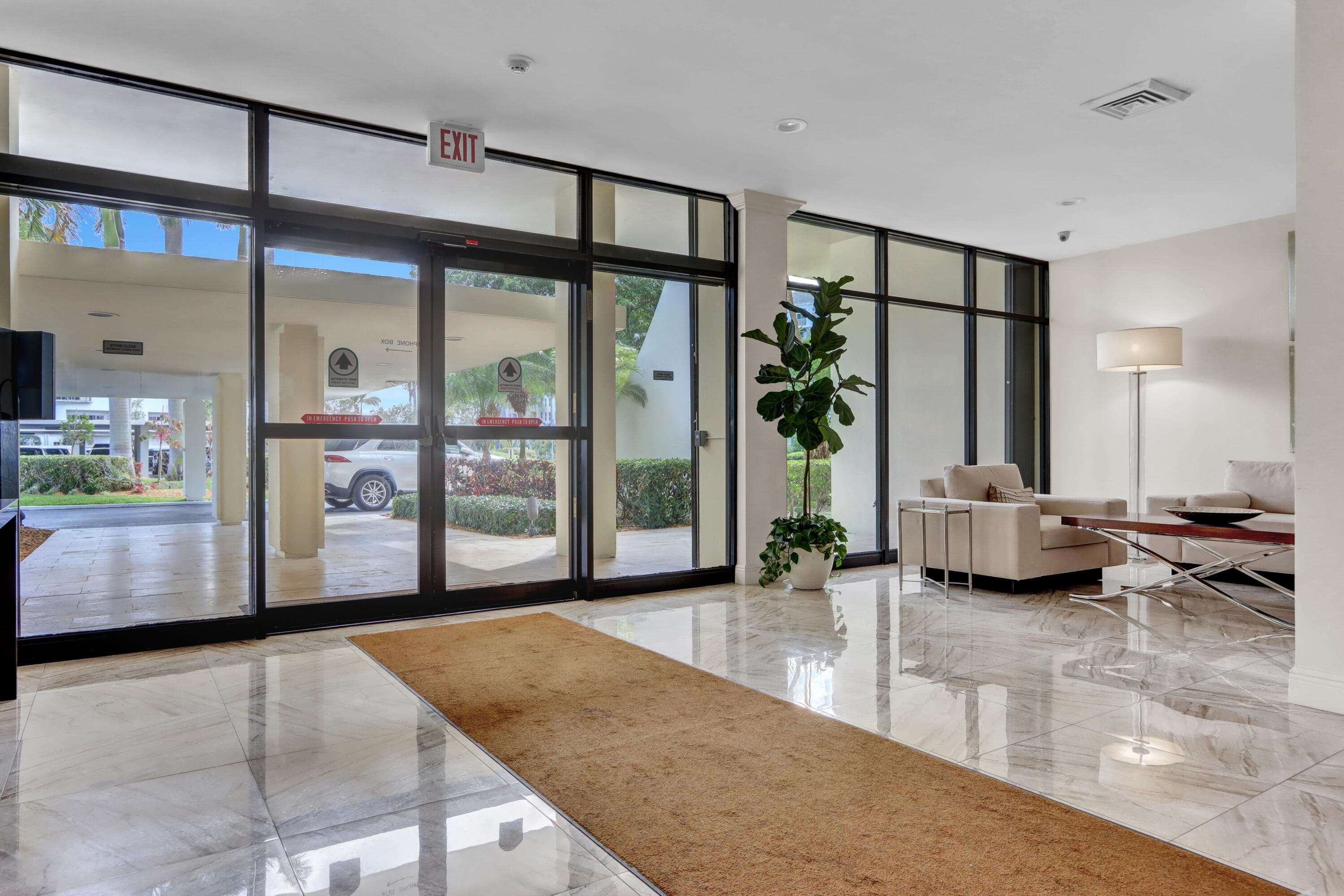 2000 Presidential Way 504, West Palm Beach, FL 33401 23