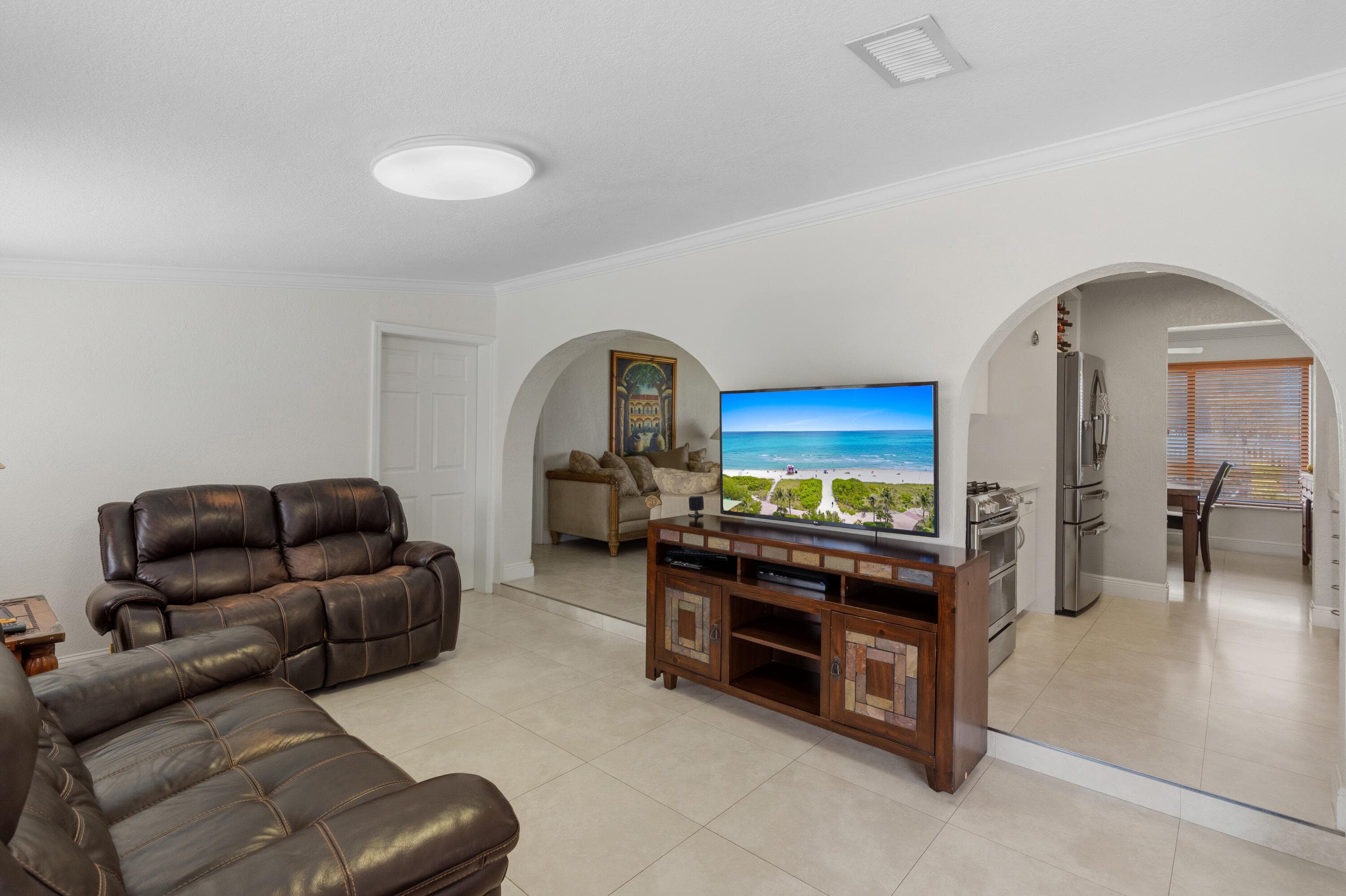 6160 W 14th Avenue, Hialeah, FL 33012 23