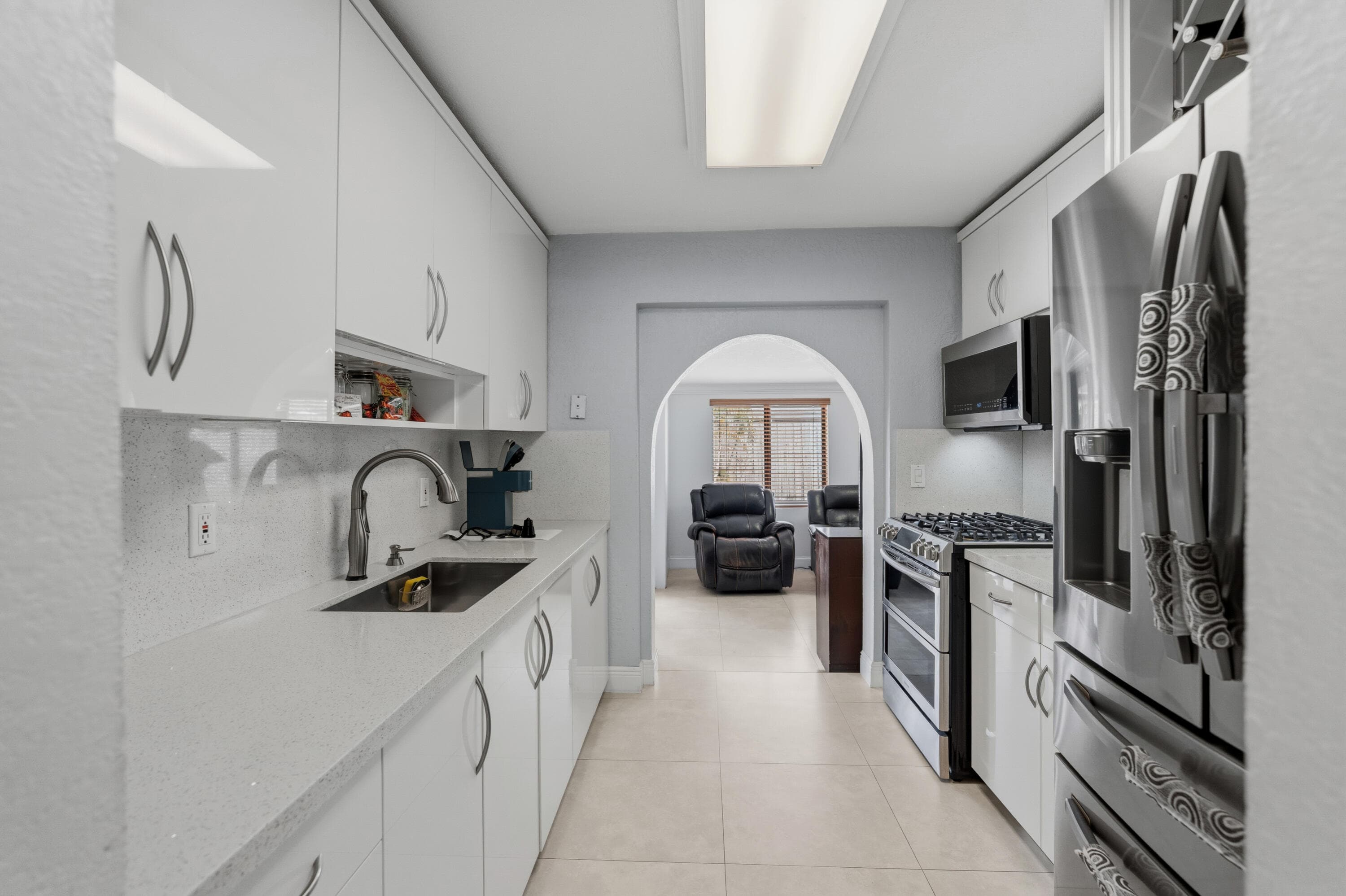 6160 W 14th Avenue, Hialeah, FL 33012 27