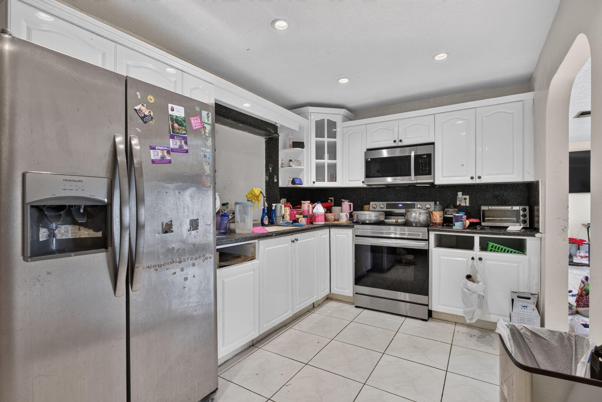 4390 NW 35th Avenue, Lauderdale Lakes, FL 33309 9