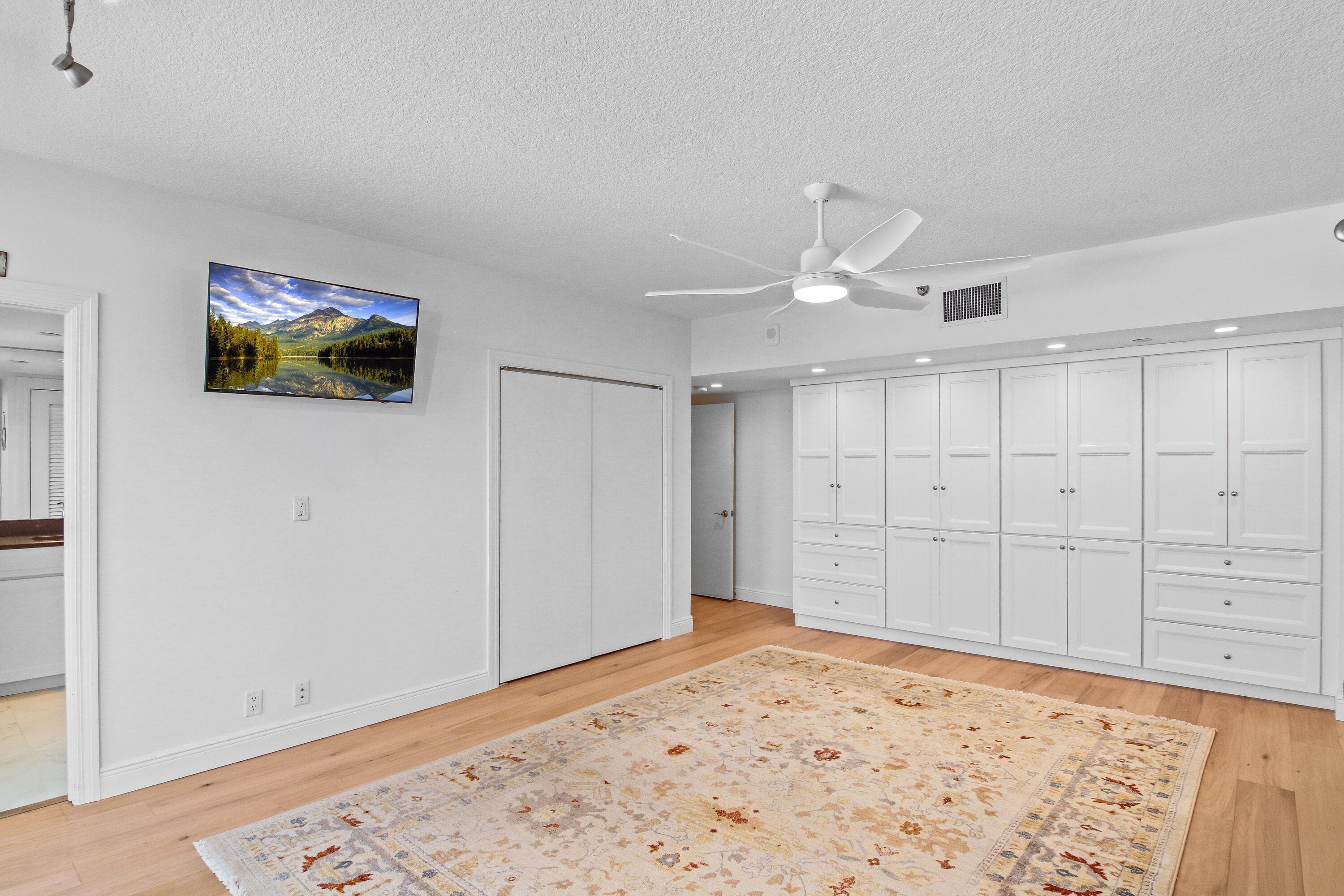 100 Lakeshore Drive 458, North Palm Beach, FL 33408 16