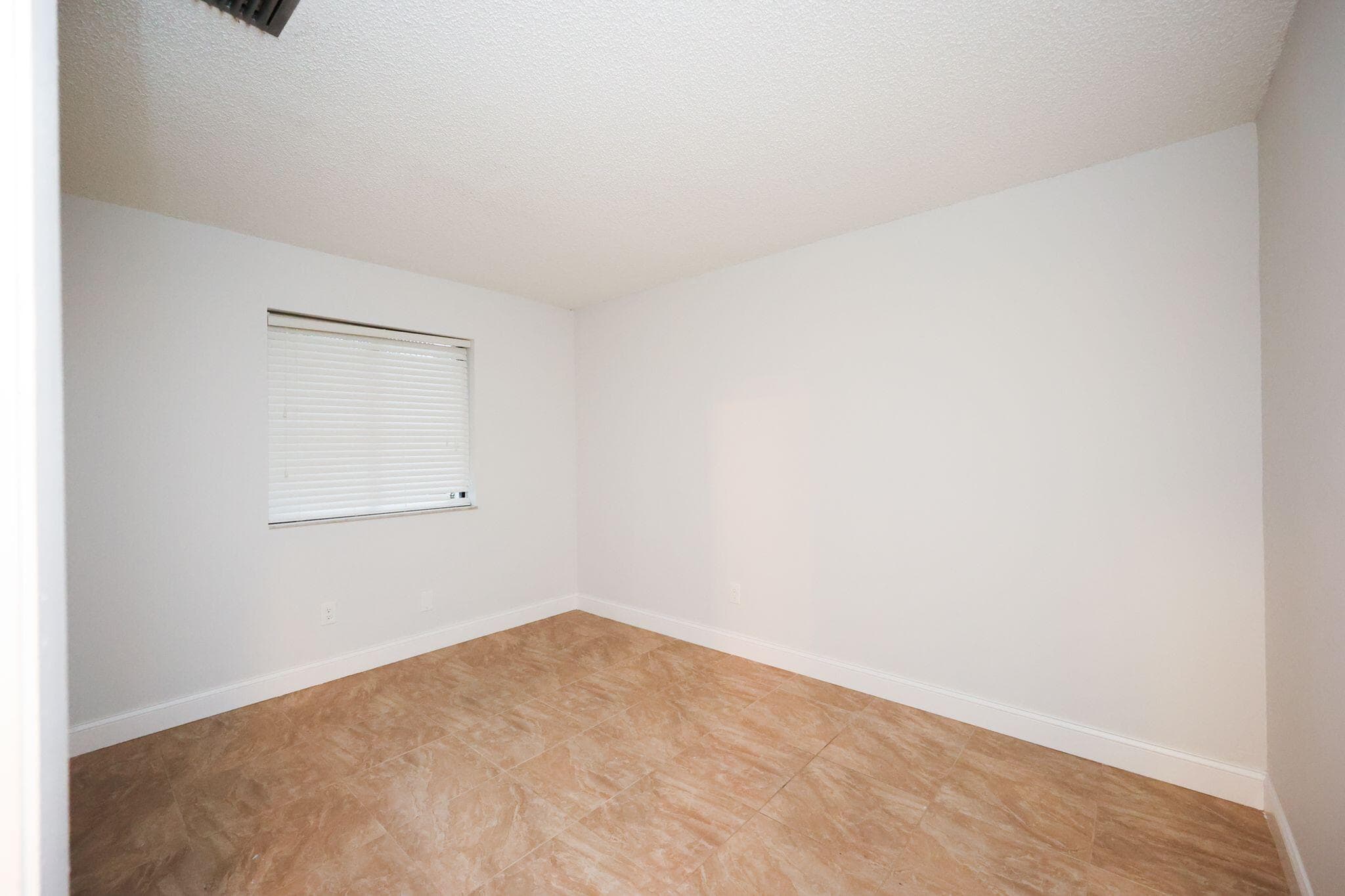 10127 E Boca Bend E B2, Boca Raton, FL 33428 2