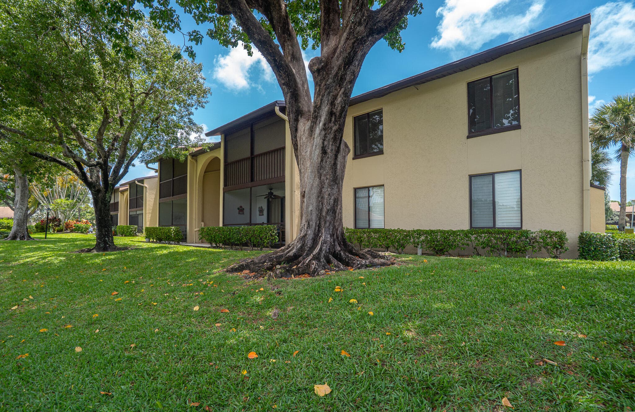 610 Sea Pine Way H2, Greenacres, FL 33415 25